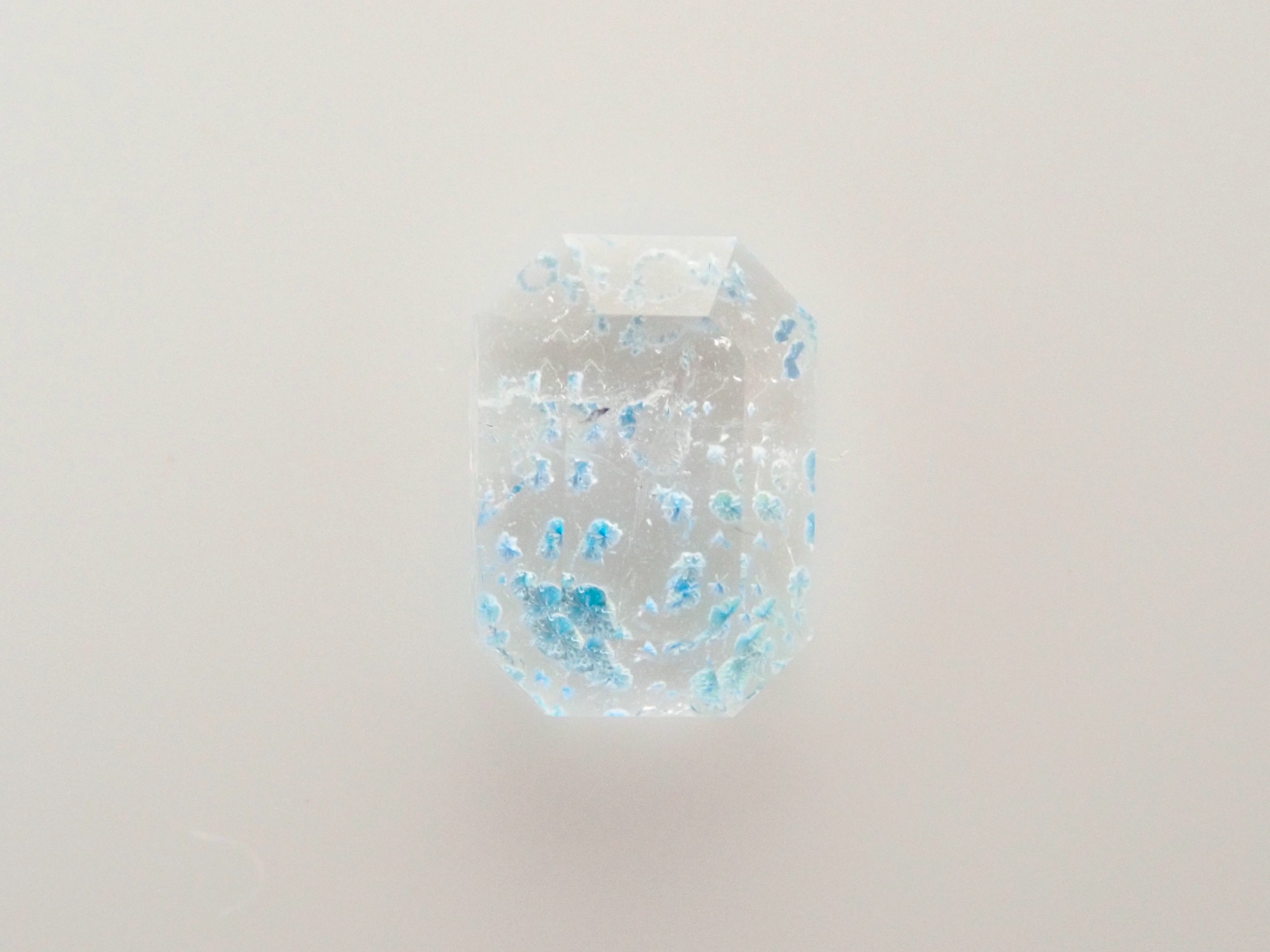 【1/18 22時販売】ブラジル産メデューサクォーツ(パライバクォーツ) 0.748ctルース