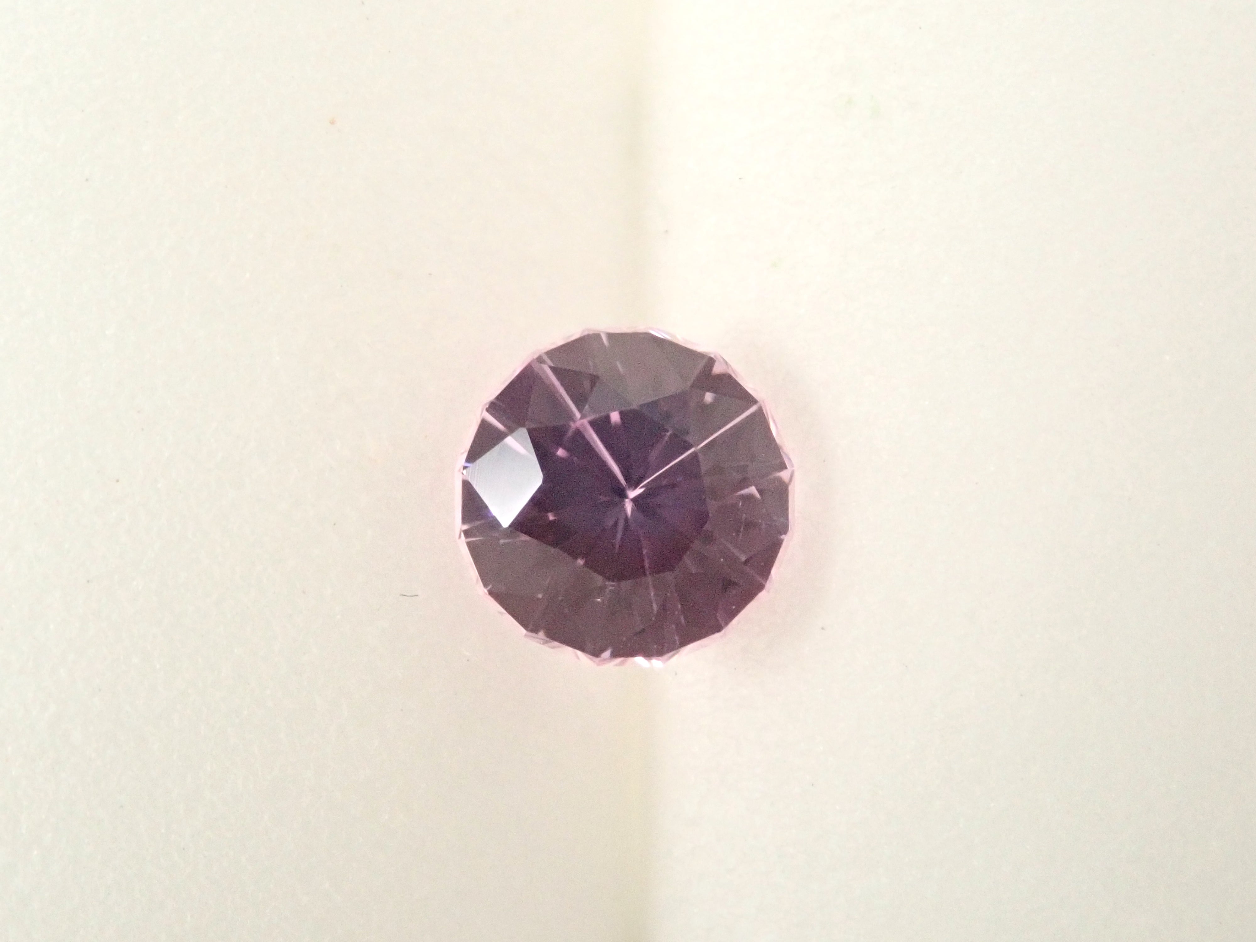 【1月18日晚間10點開賣】阿富汗產紫鋰輝石,5.6毫米/0.897克拉裸石