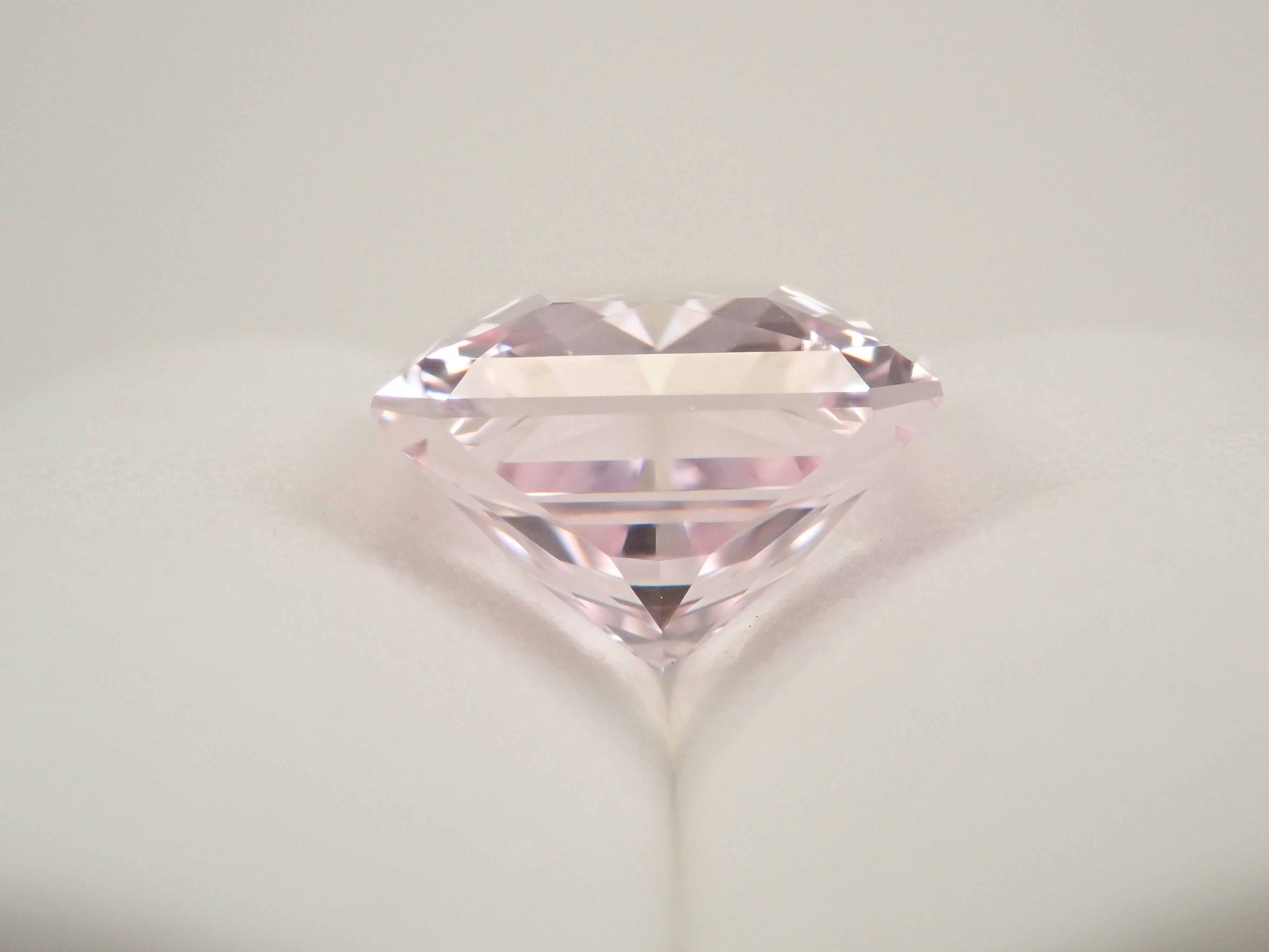 【1/21 22時販売】アフガニスタン産クンツァイト 9.214ctルース