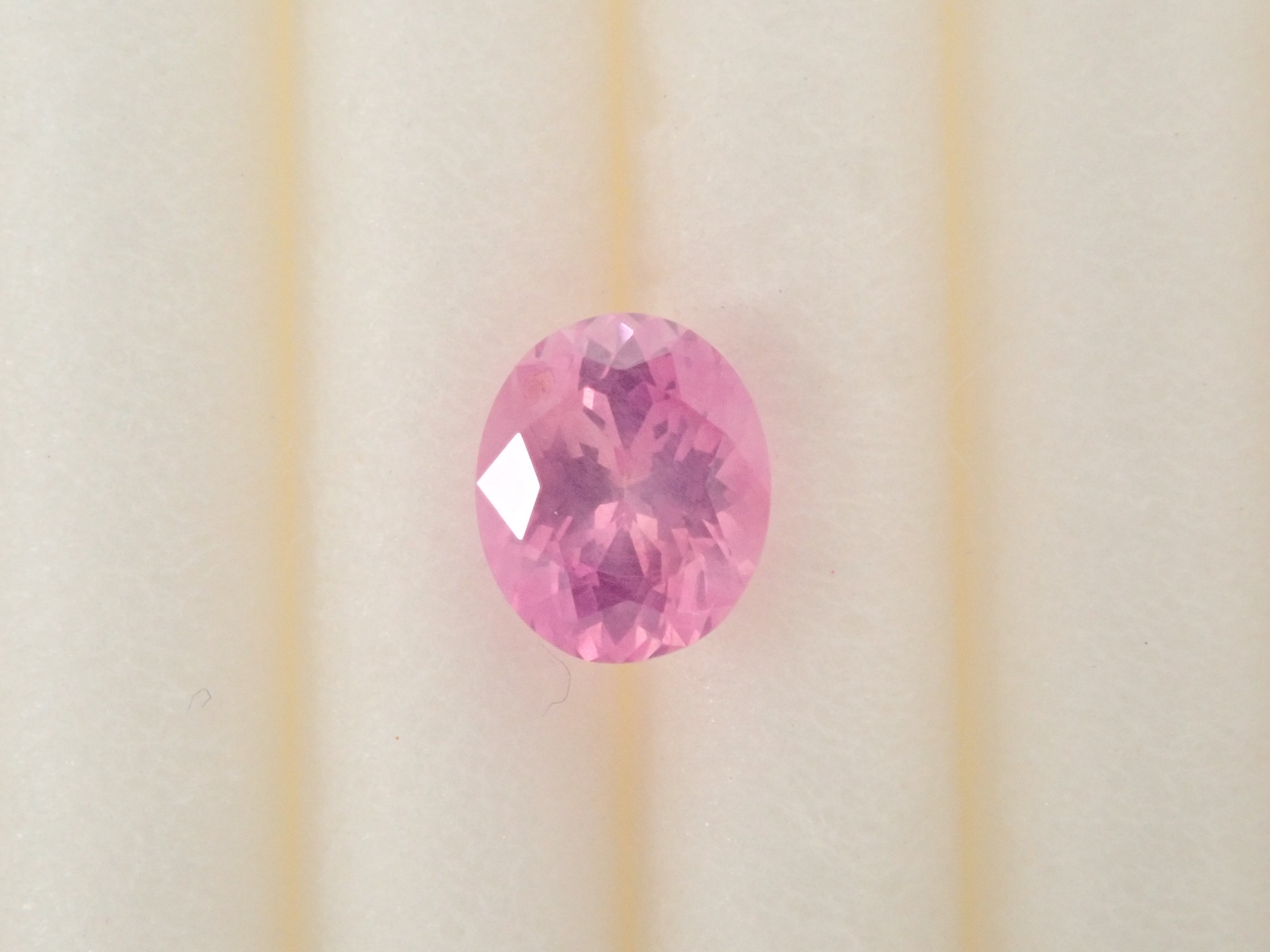 【1月20日晚間10點開賣】越南產0.257克拉未經加熱處理的絲滑粉色藍寶石