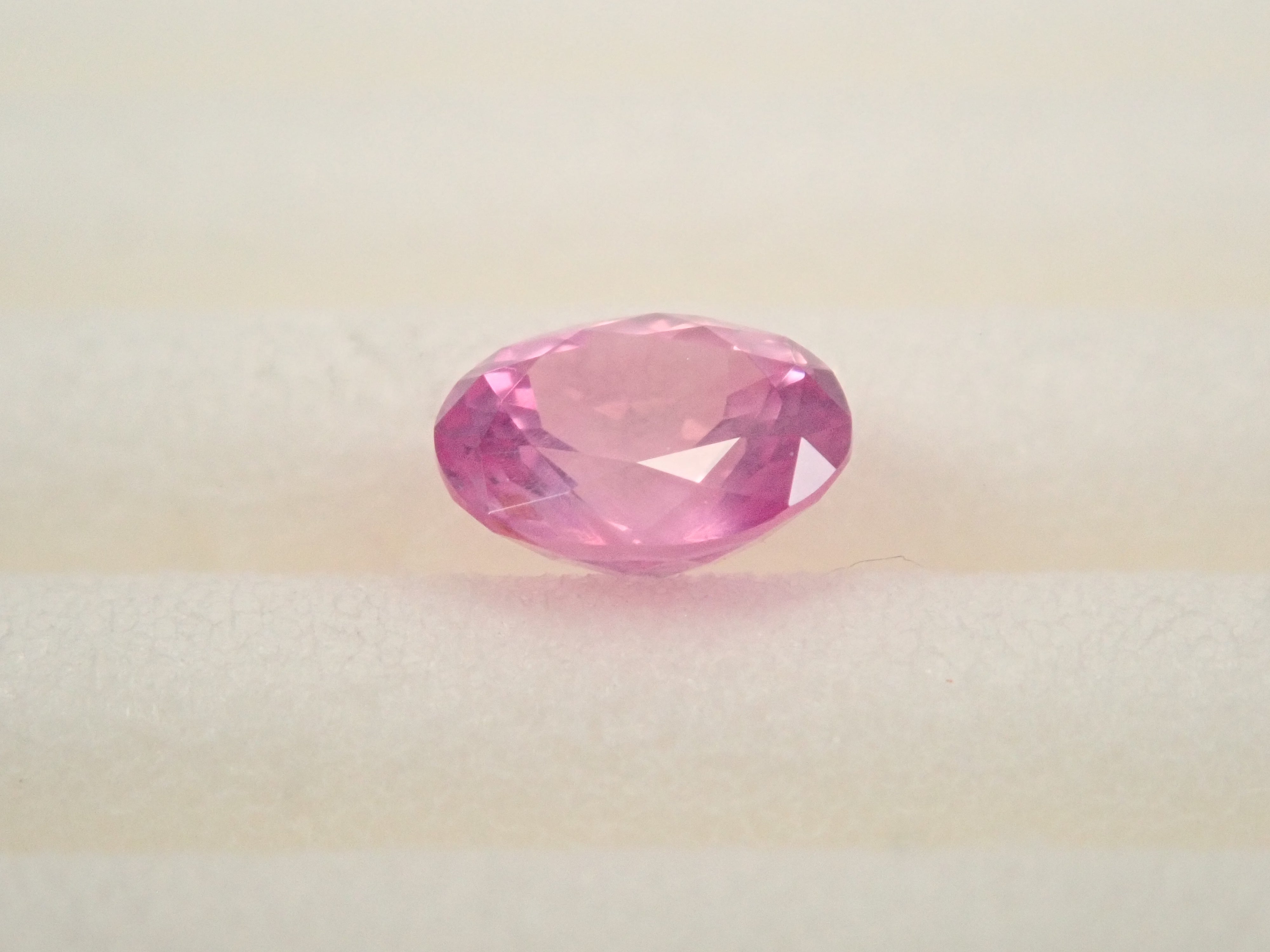 【1月20日晚間10點開賣】越南產0.257克拉未經加熱處理的絲滑粉色藍寶石