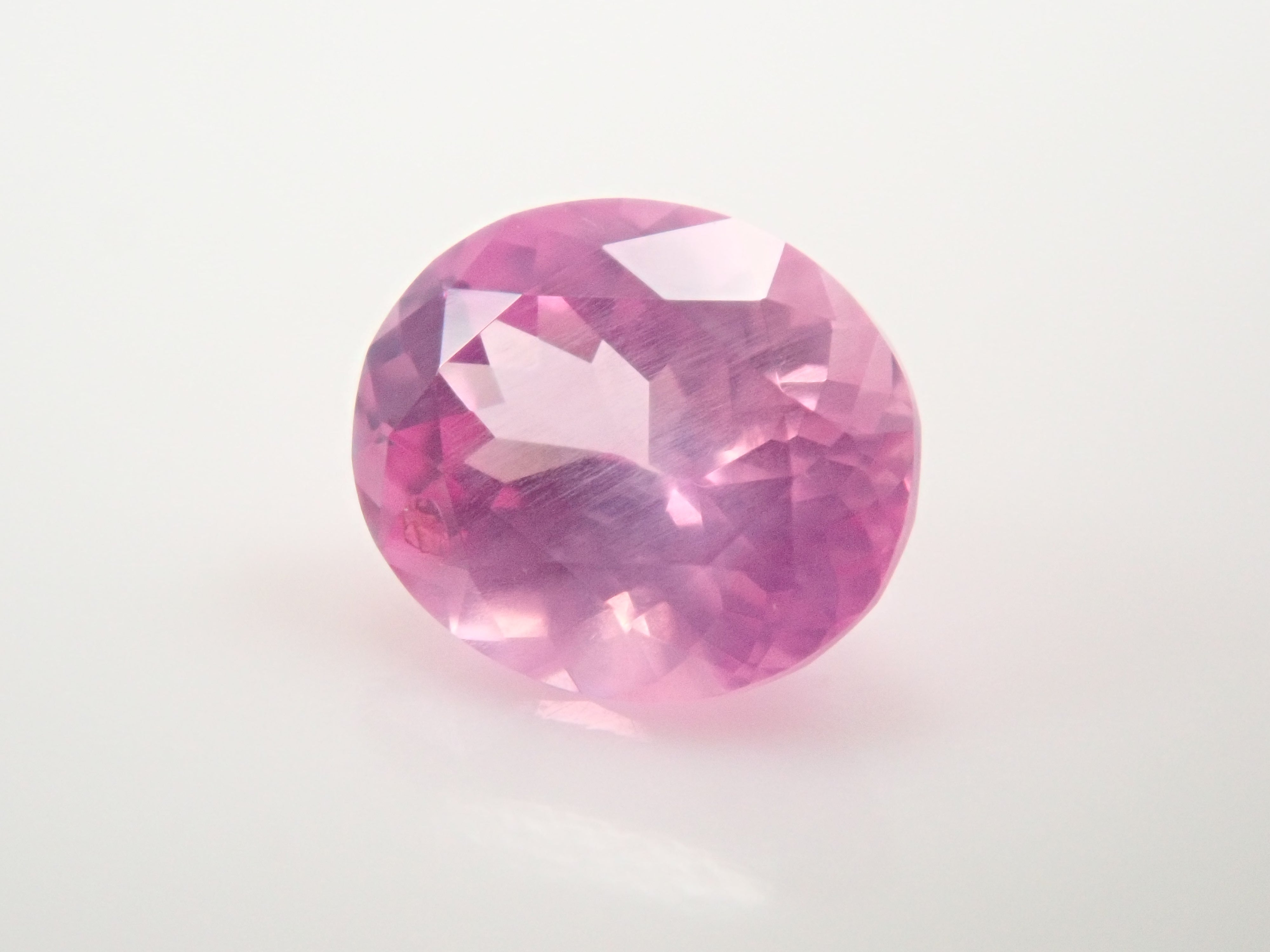 【1月20日晚間10點開賣】越南產0.257克拉未經加熱處理的絲滑粉色藍寶石