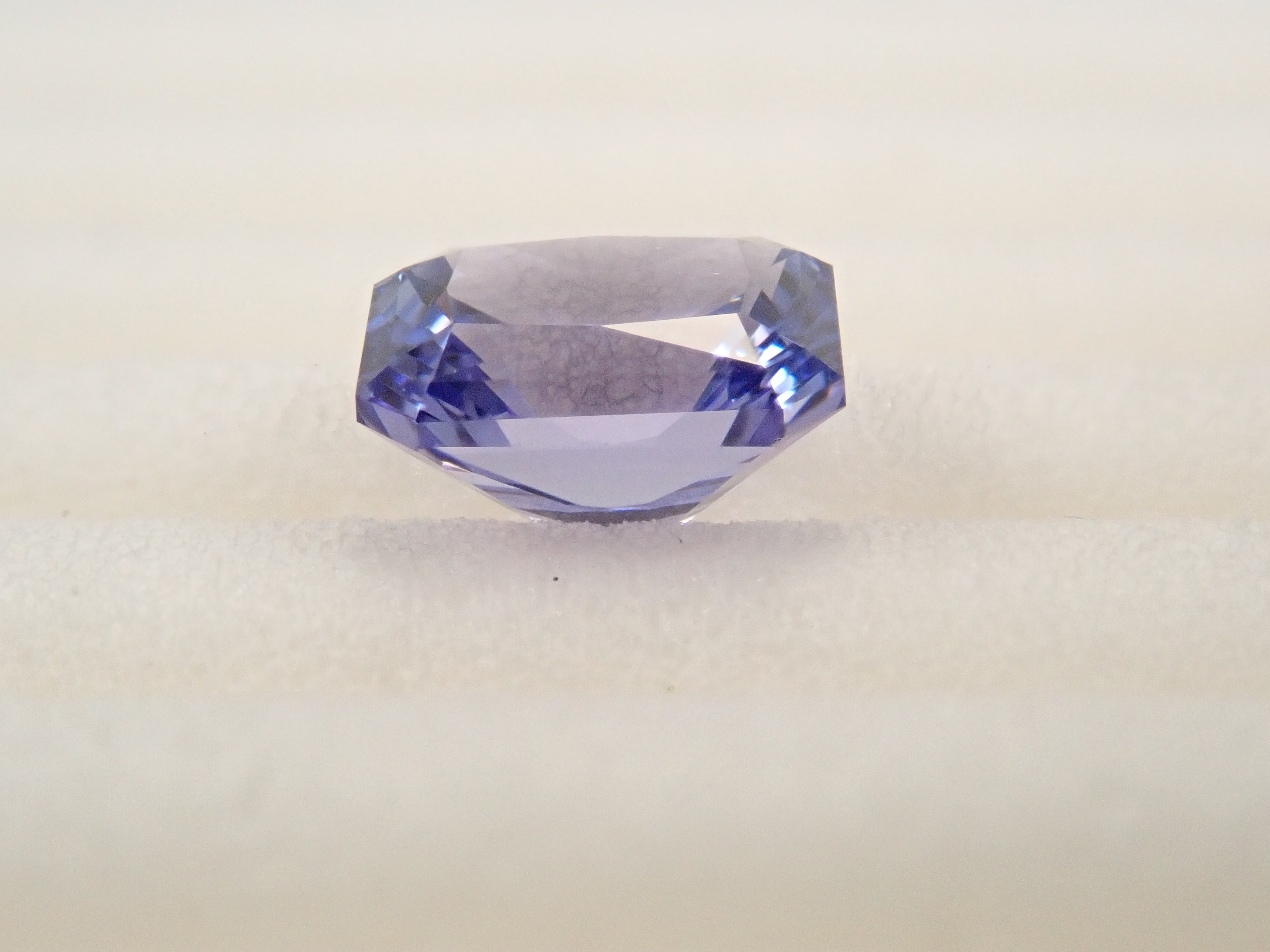 【1/17 22時販売】タンザニア産タンザナイト 0.680ctルース