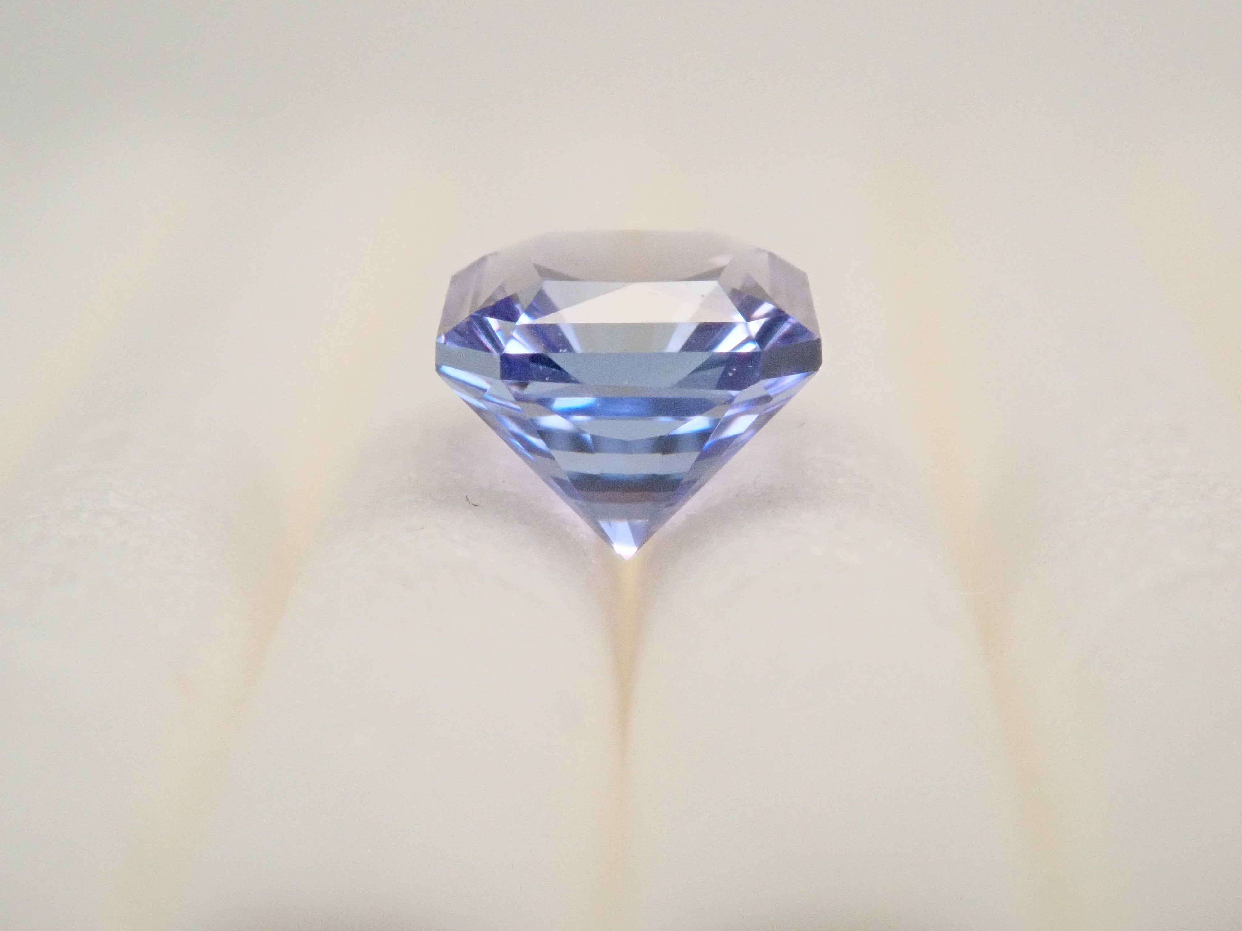 【1/17 22時販売】タンザニア産タンザナイト 0.680ctルース