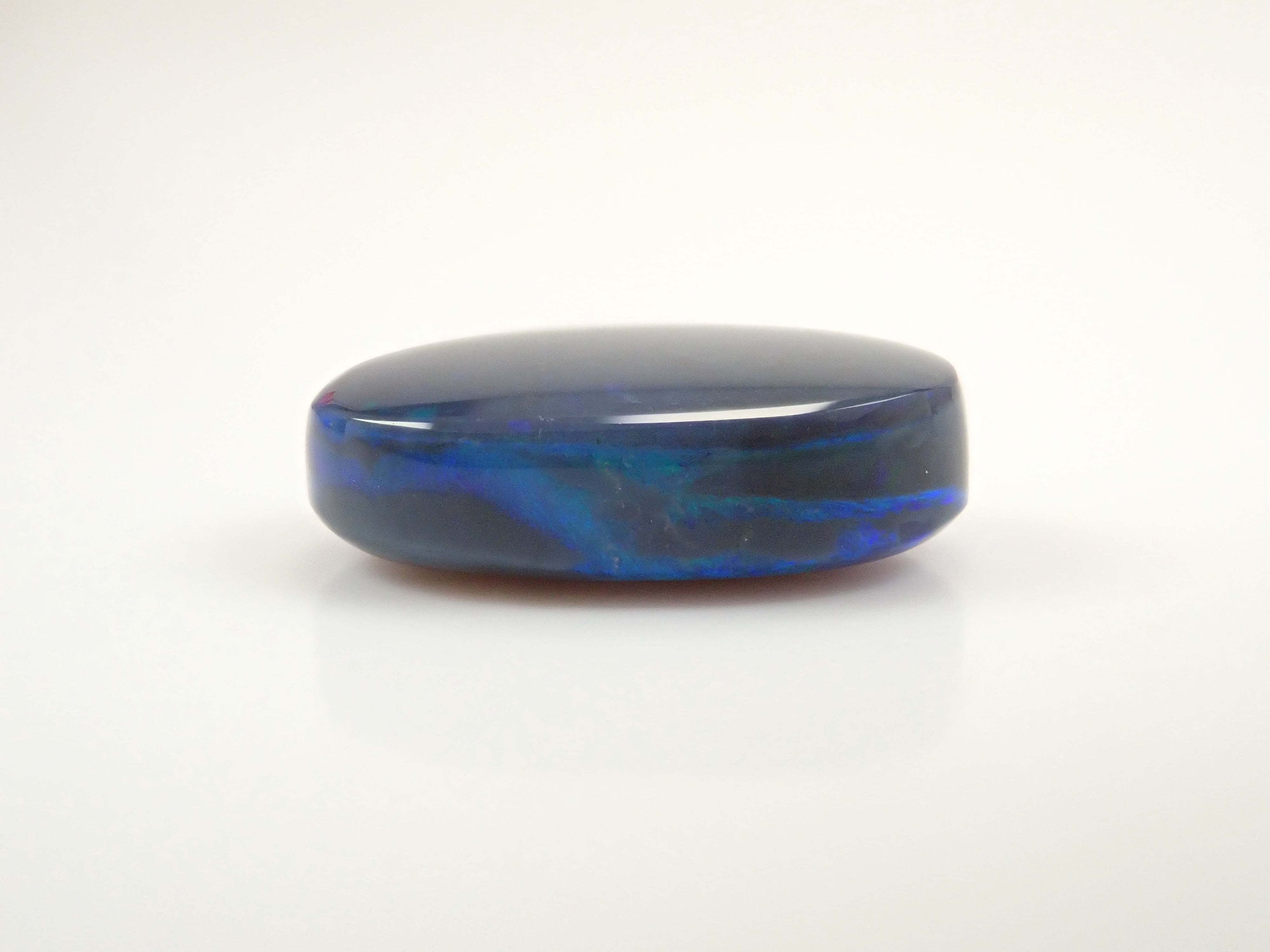 【1/17 22時販売】オーストラリア産ブラックオパール 3.583ctルース(両面タイプ)