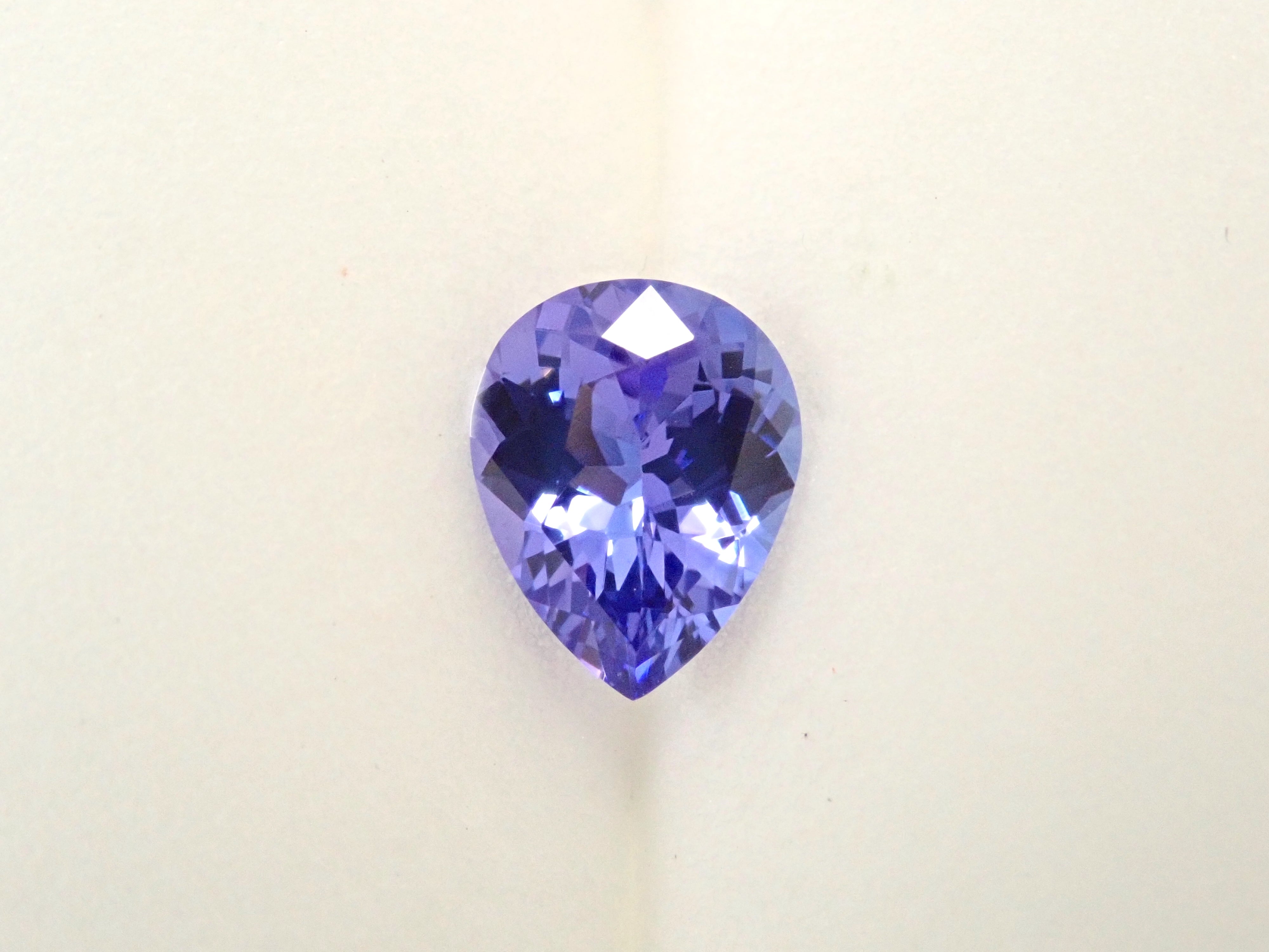 【1月21日晚間10點開賣】坦尚尼亞產坦桑石,0.730克拉裸石