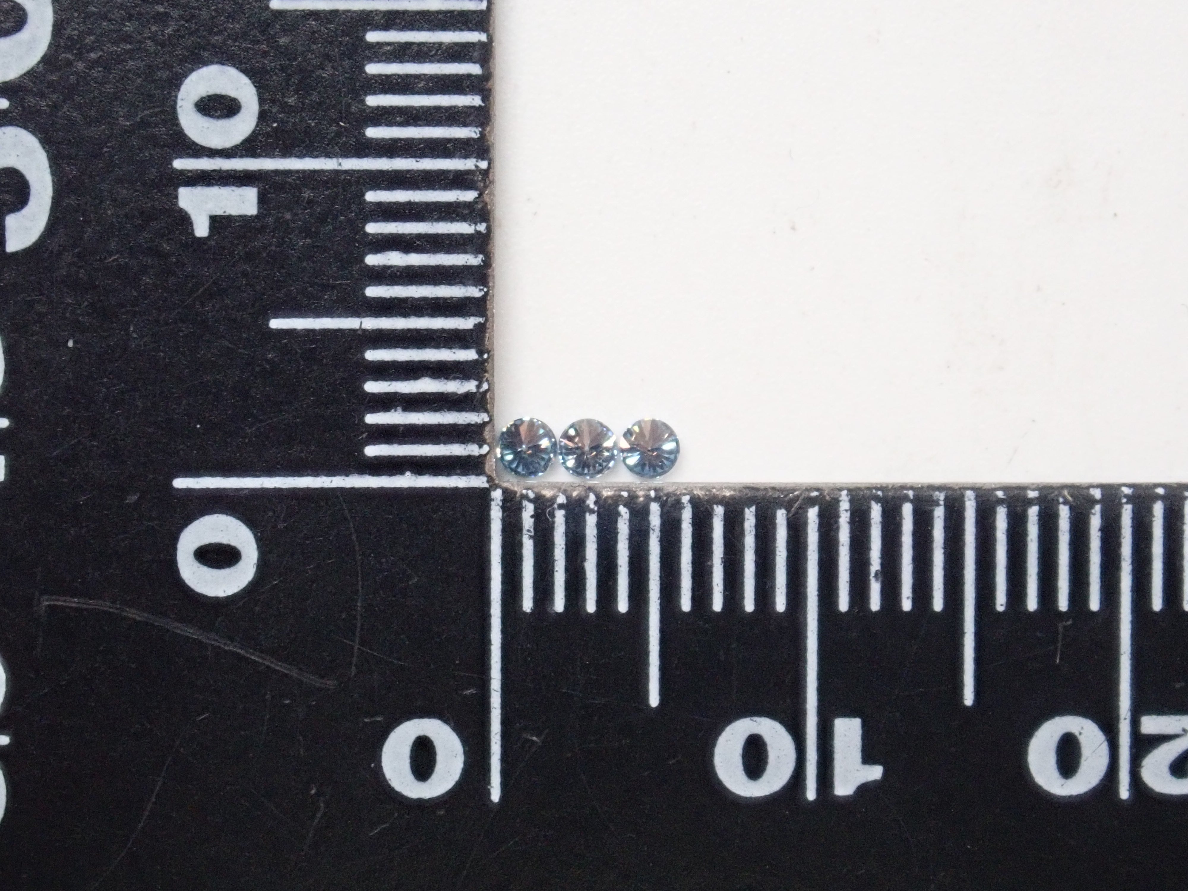 合成莫桑石1石散(藍色莫桑石,1.2mm)《多買有優惠》