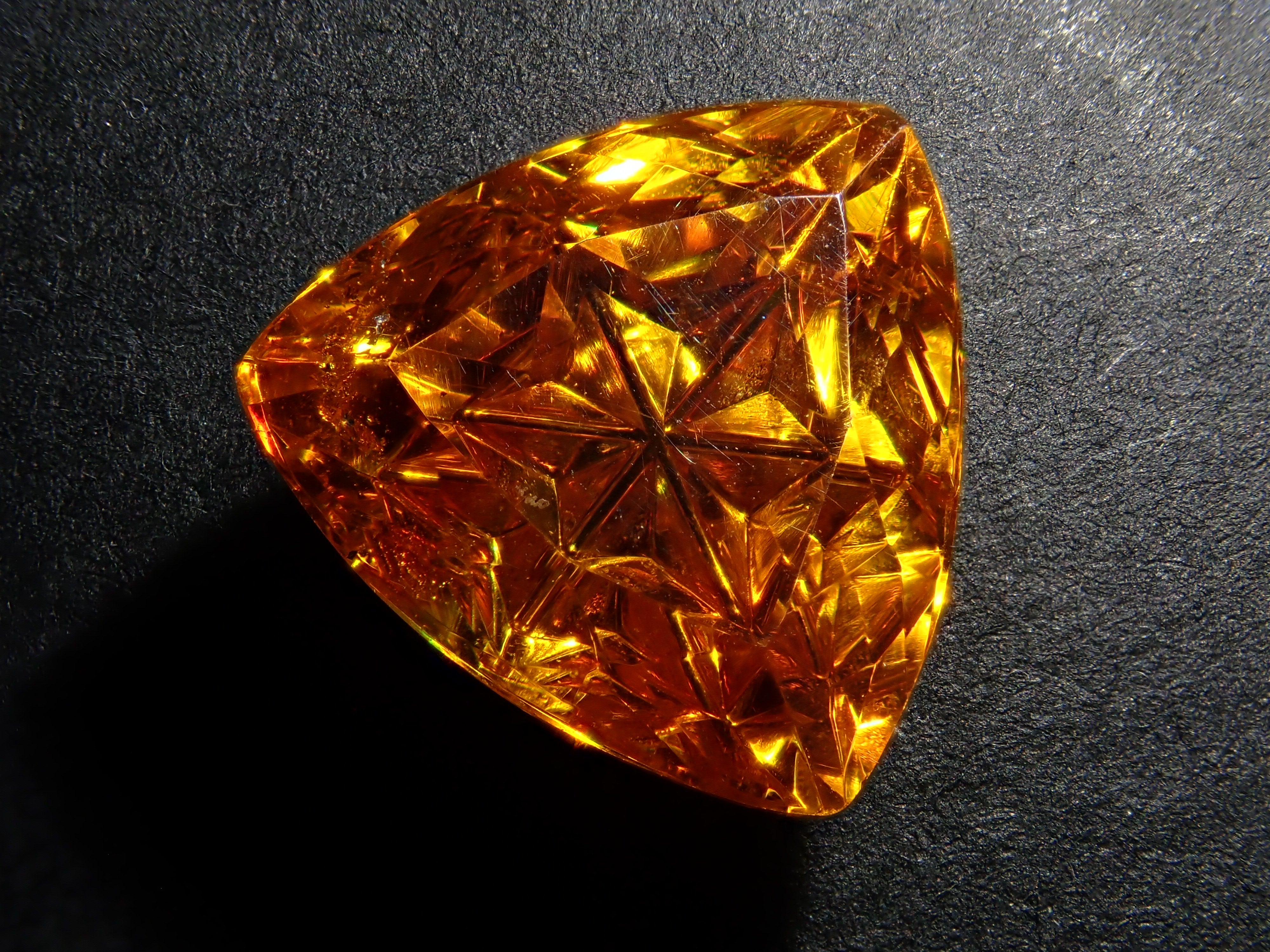 【抽獎活動 0201_01】【Koshu Precious Stones Cut by plusthree】西班牙產 6.417 克拉閃鋅礦裸石