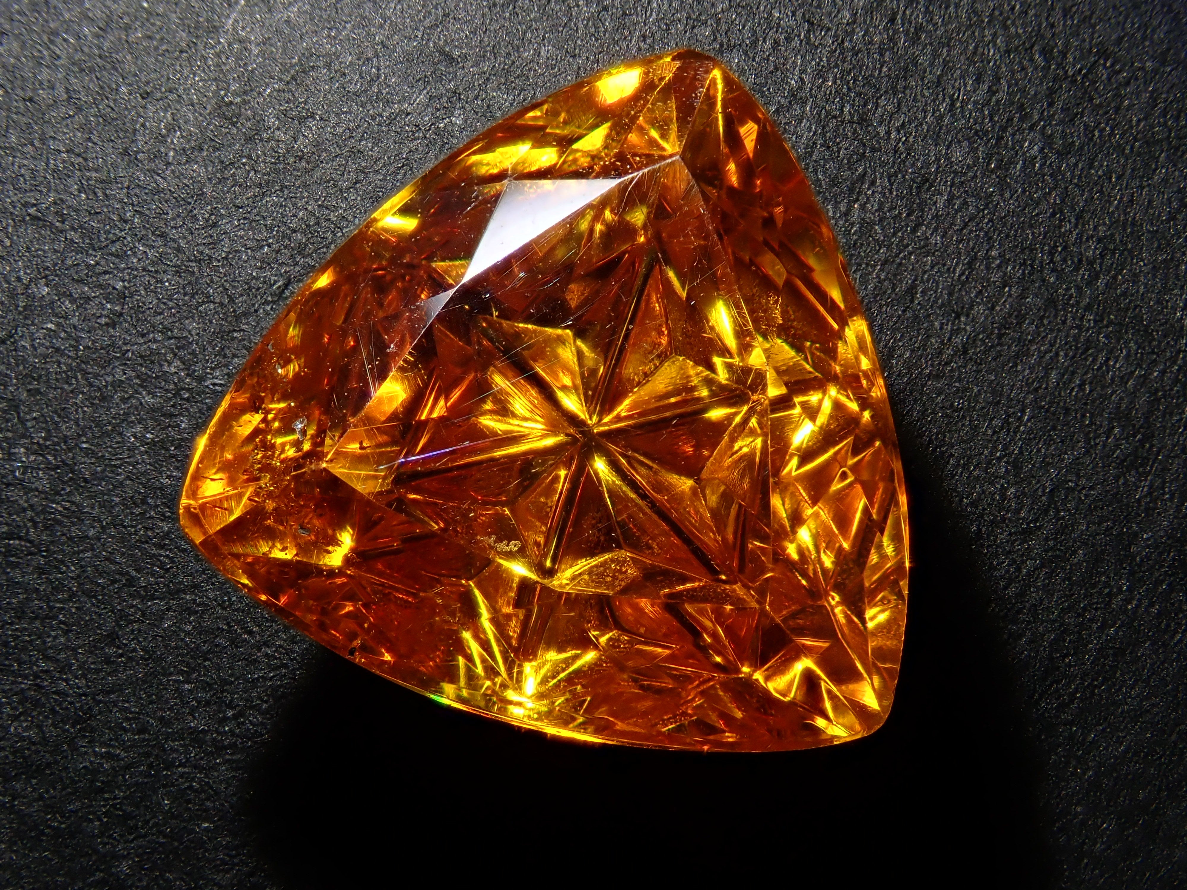 【抽獎活動 0201_01】【Koshu Precious Stones Cut by plusthree】西班牙產 6.417 克拉閃鋅礦裸石