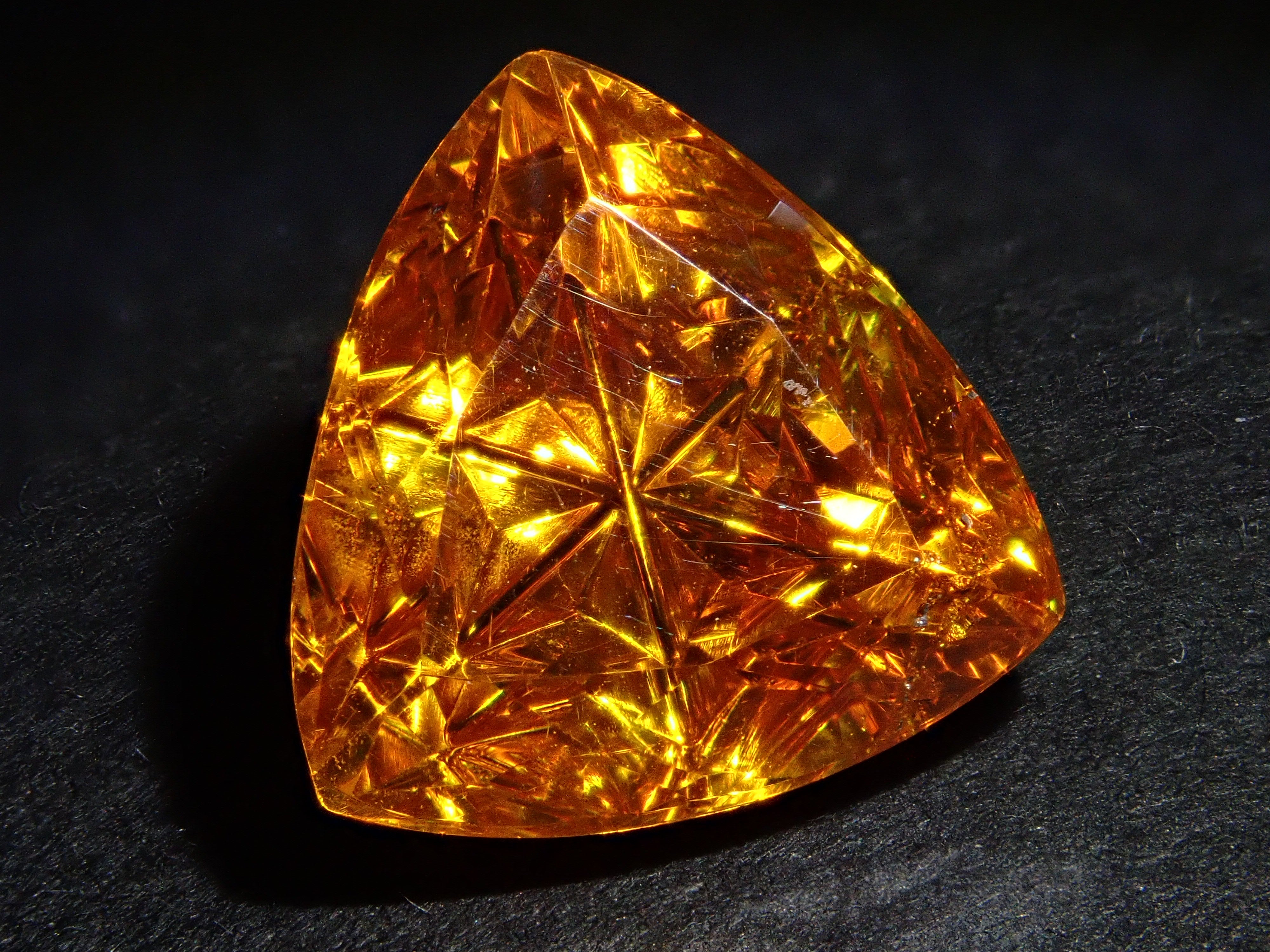 【抽獎活動 0201_01】【Koshu Precious Stones Cut by plusthree】西班牙產 6.417 克拉閃鋅礦裸石