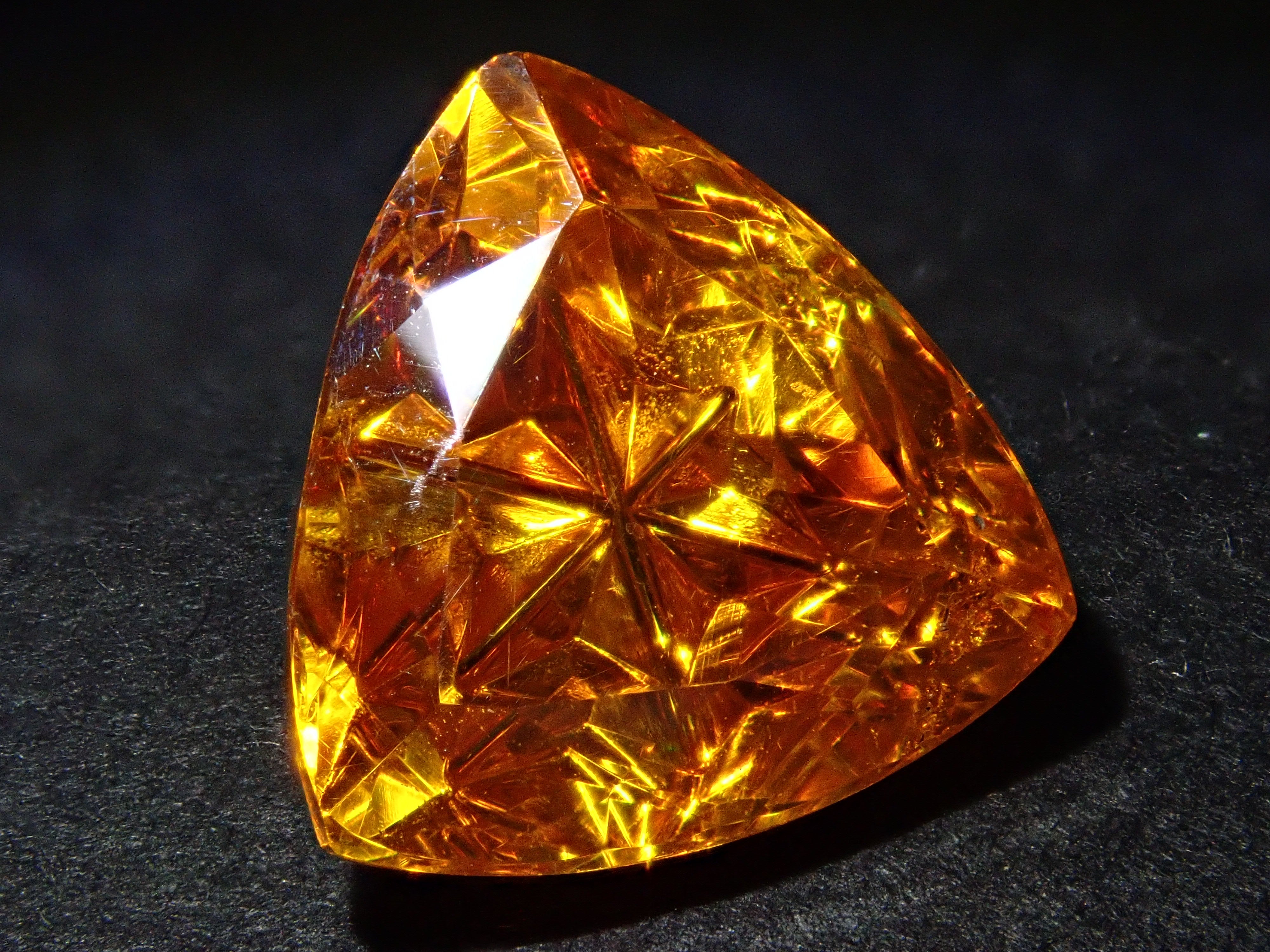 【抽獎活動 0201_01】【Koshu Precious Stones Cut by plusthree】西班牙產 6.417 克拉閃鋅礦裸石