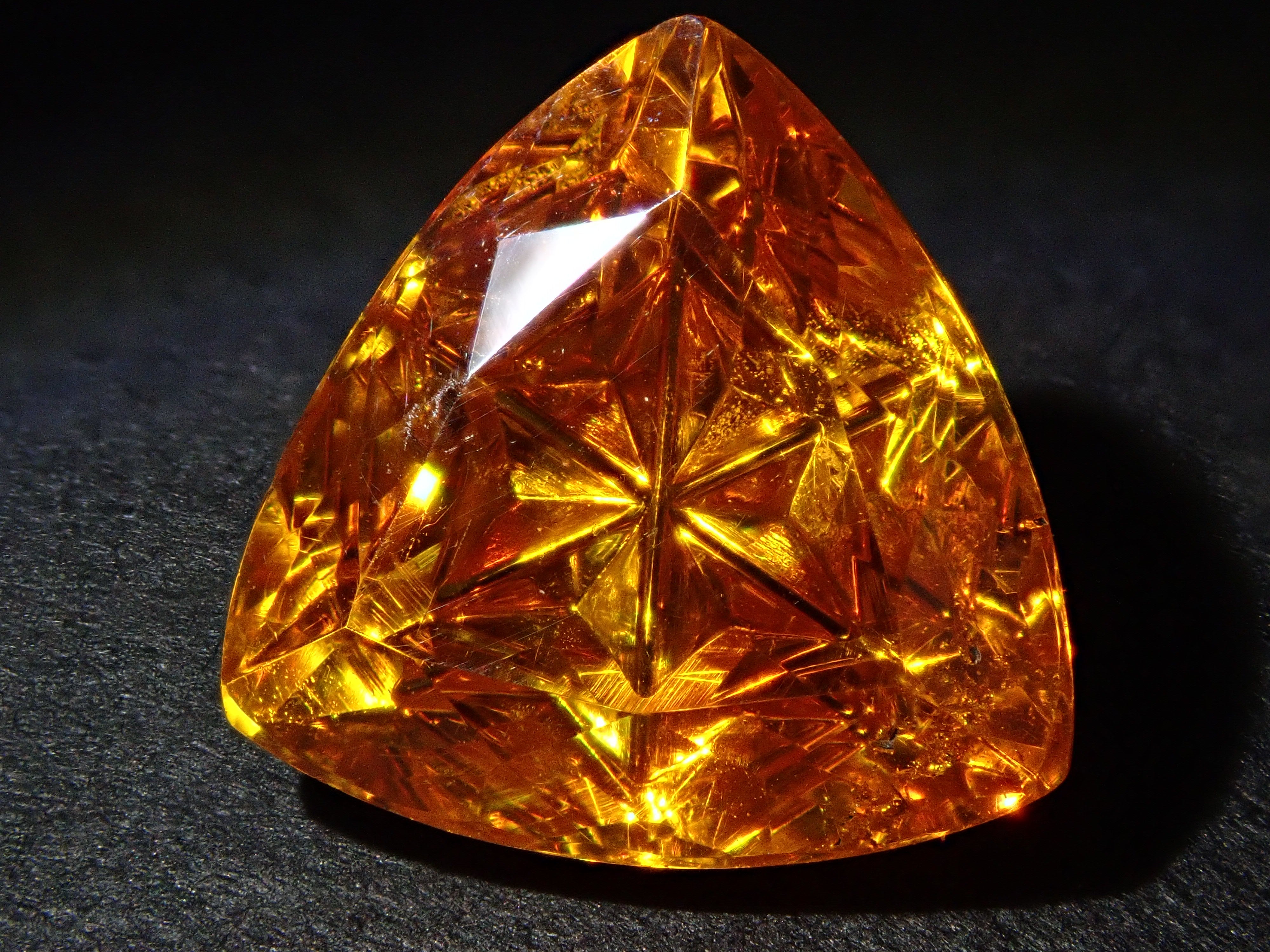 【抽獎活動 0201_01】【Koshu Precious Stones Cut by plusthree】西班牙產 6.417 克拉閃鋅礦裸石