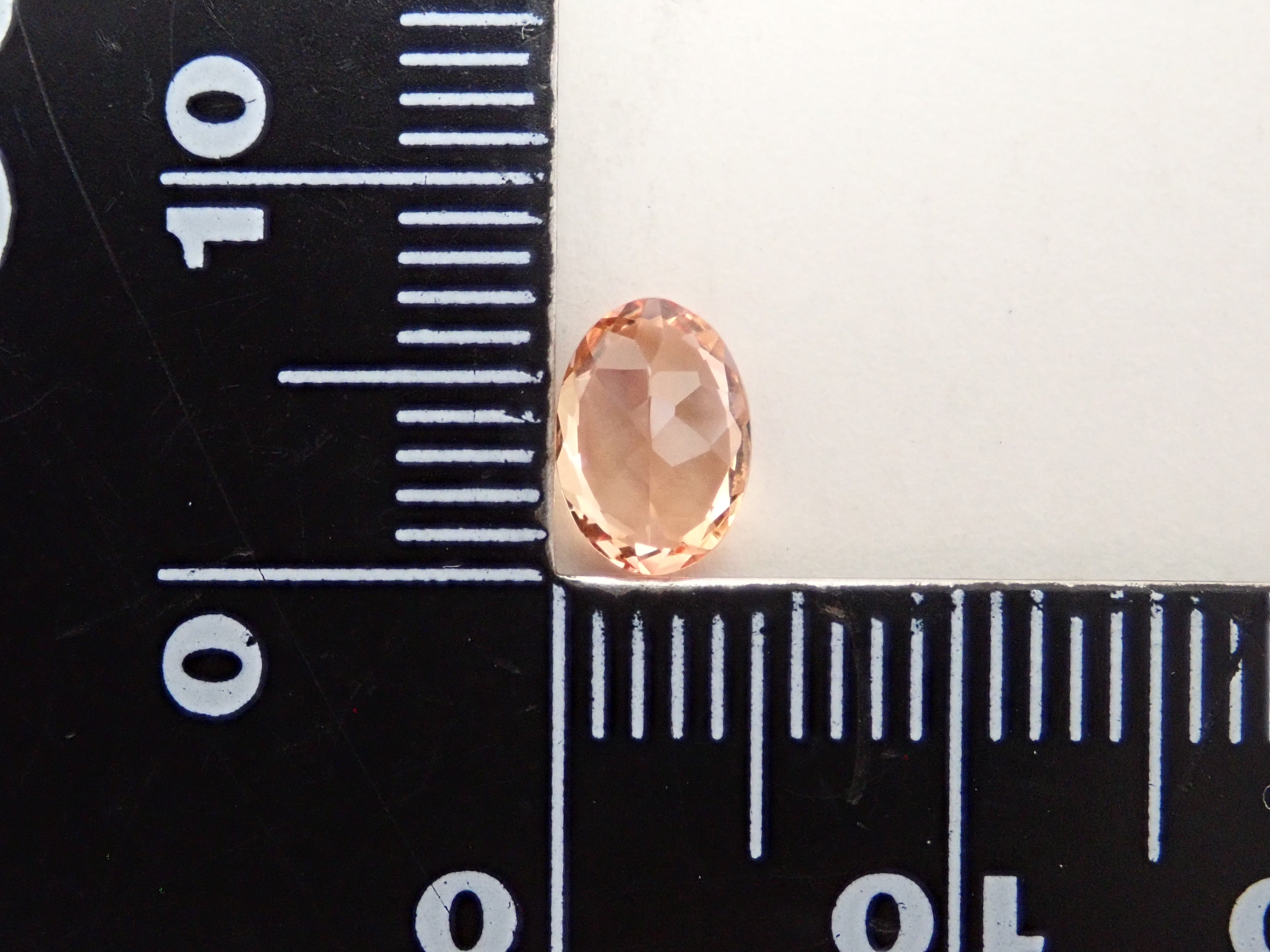 【1/25 22時販売】ブラジル産インペリアルトパーズ 0.901ctルース 鑑別書