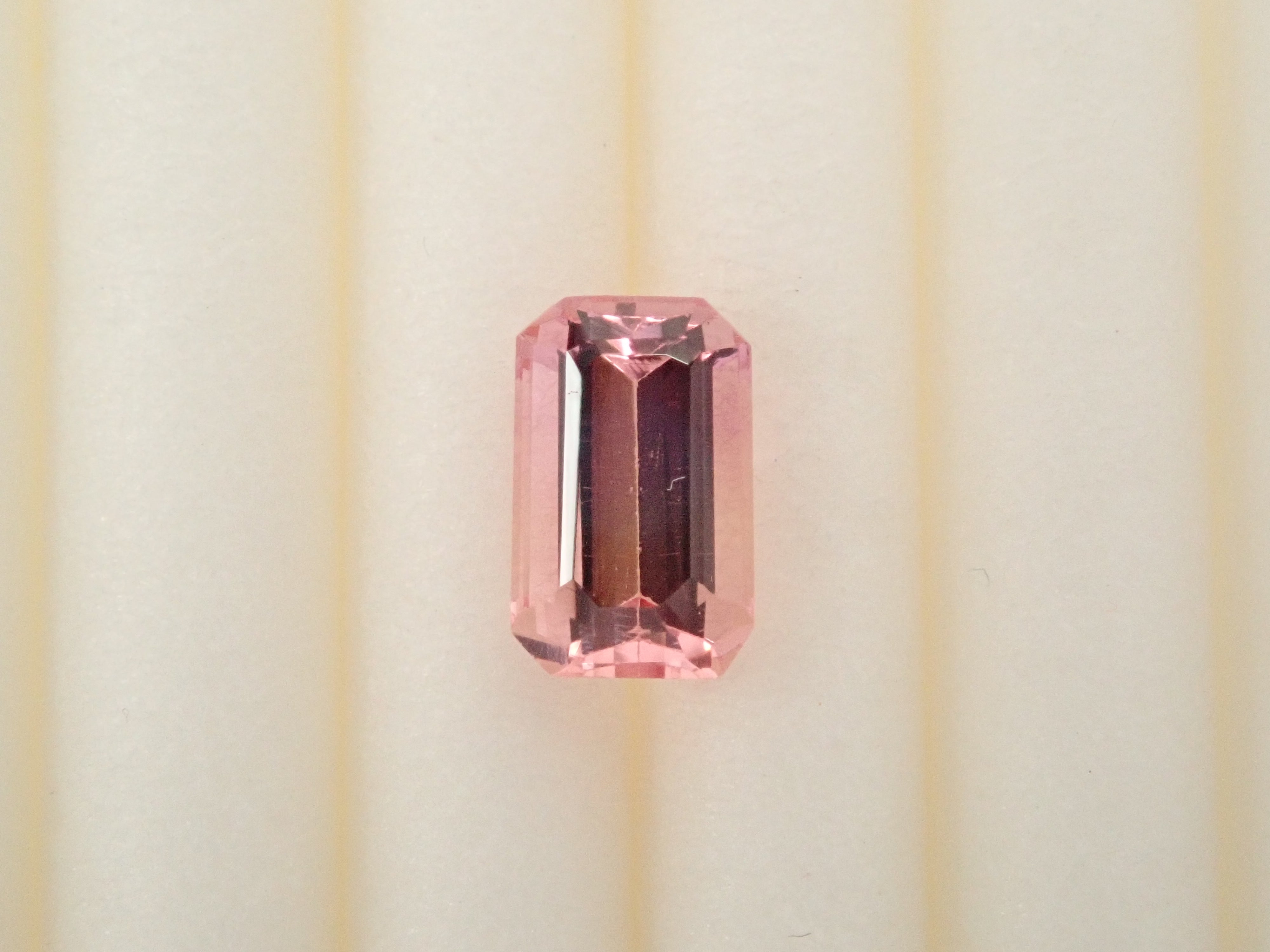 巴西未經加熱處理的粉紅帝王托帕石(雪莉粉)0.438克拉裸石