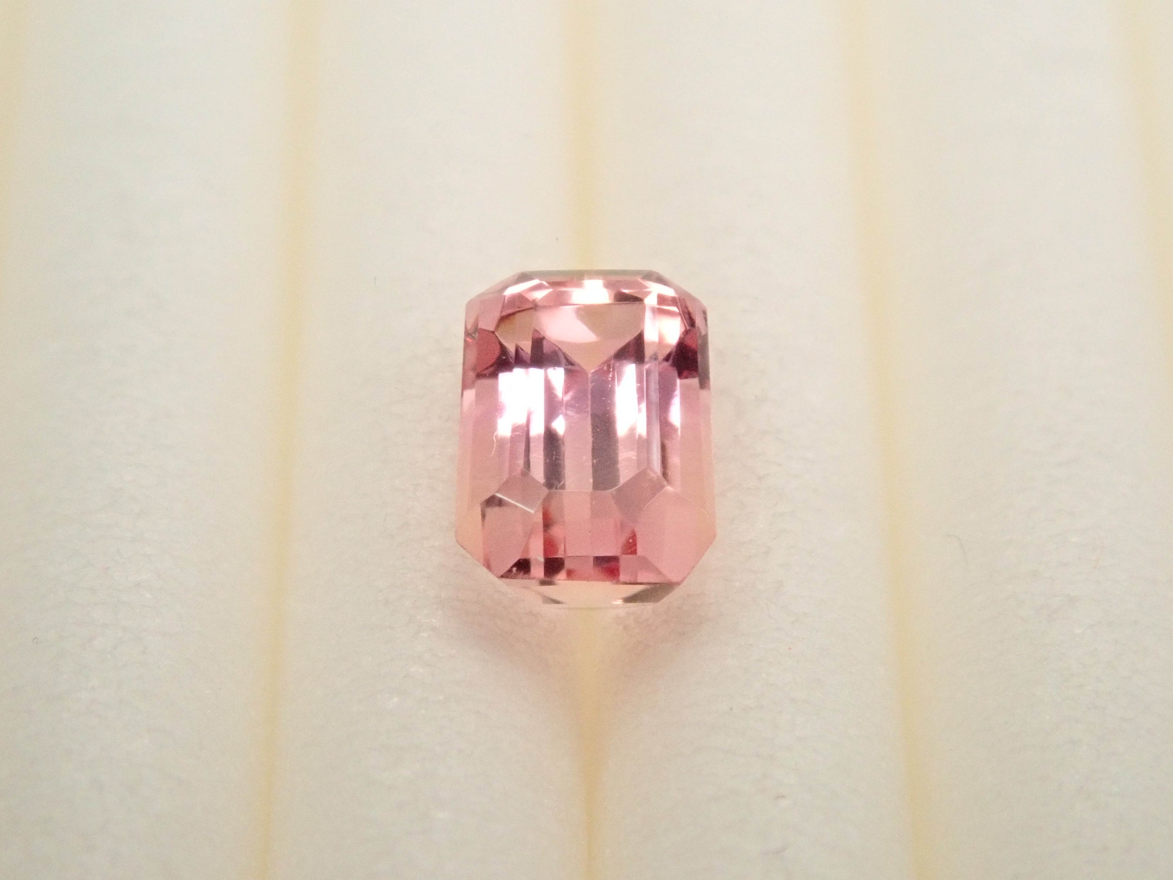 巴西未經加熱處理的粉紅帝王托帕石(雪莉粉)0.438克拉裸石