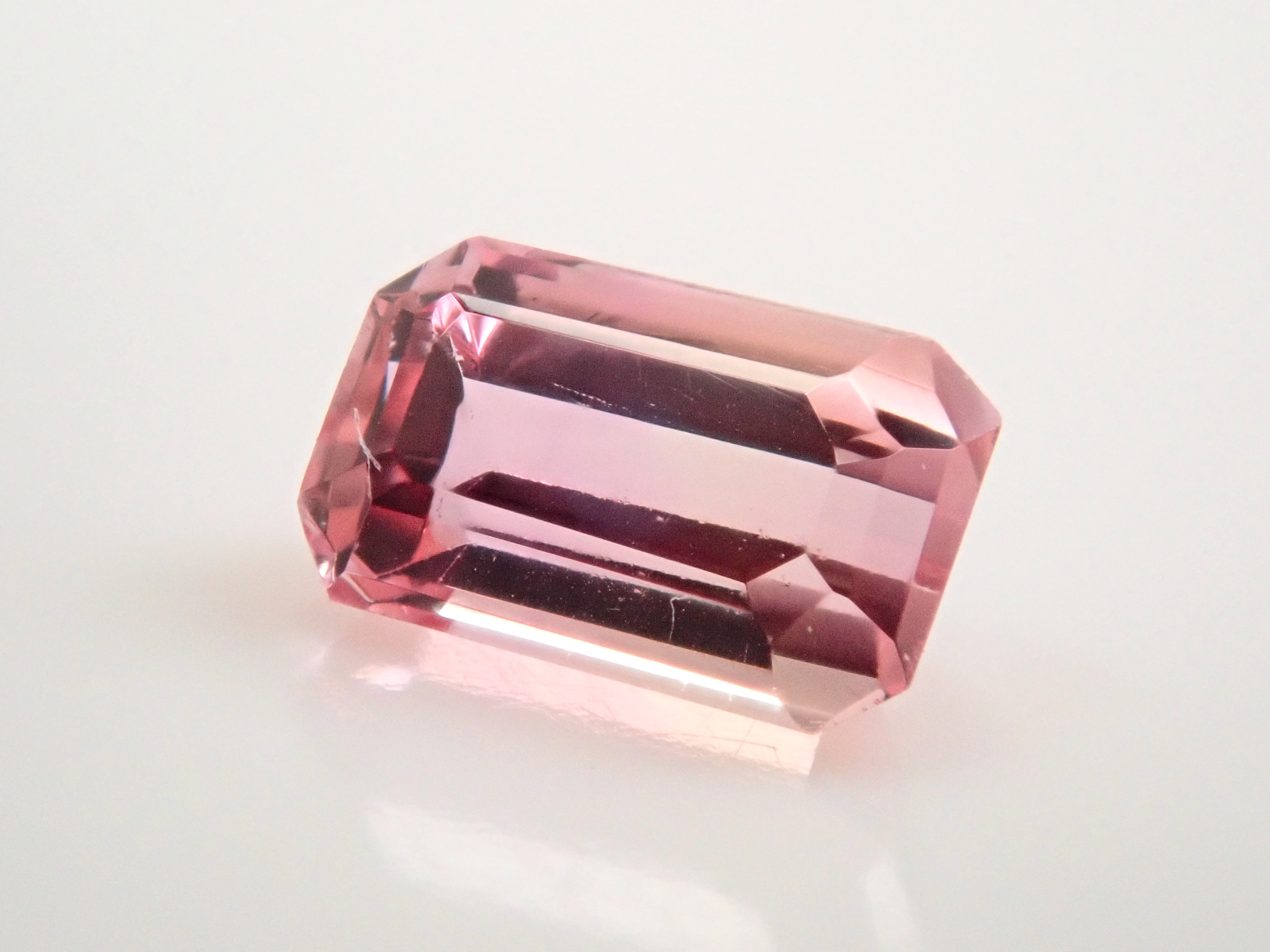 巴西未經加熱處理的粉紅帝王托帕石(雪莉粉)0.438克拉裸石