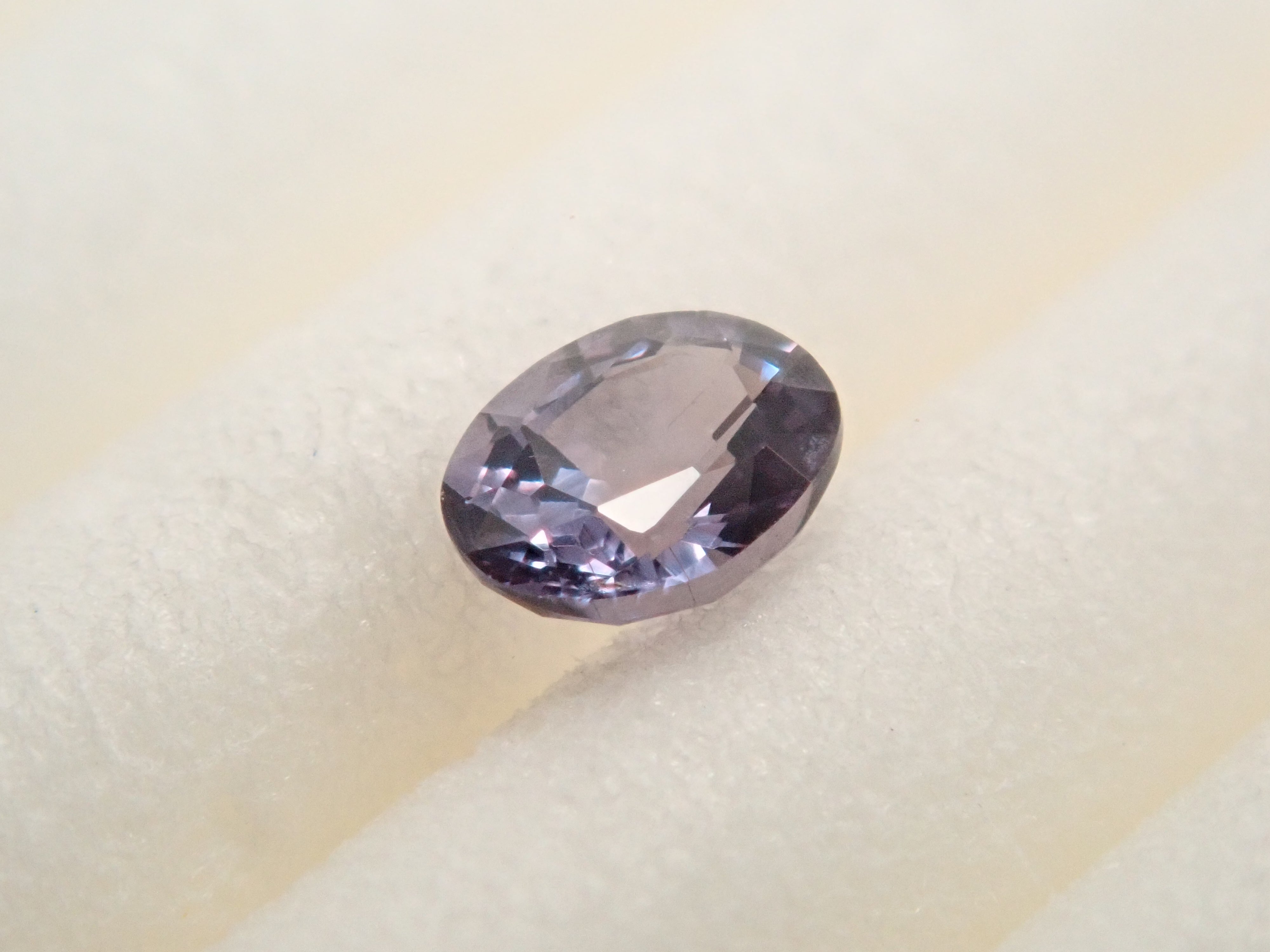 【1/27 22時販売】マダガスカル産ベキリーブルーガーネット(カラーチェンジガーネット) 0.132ctルース