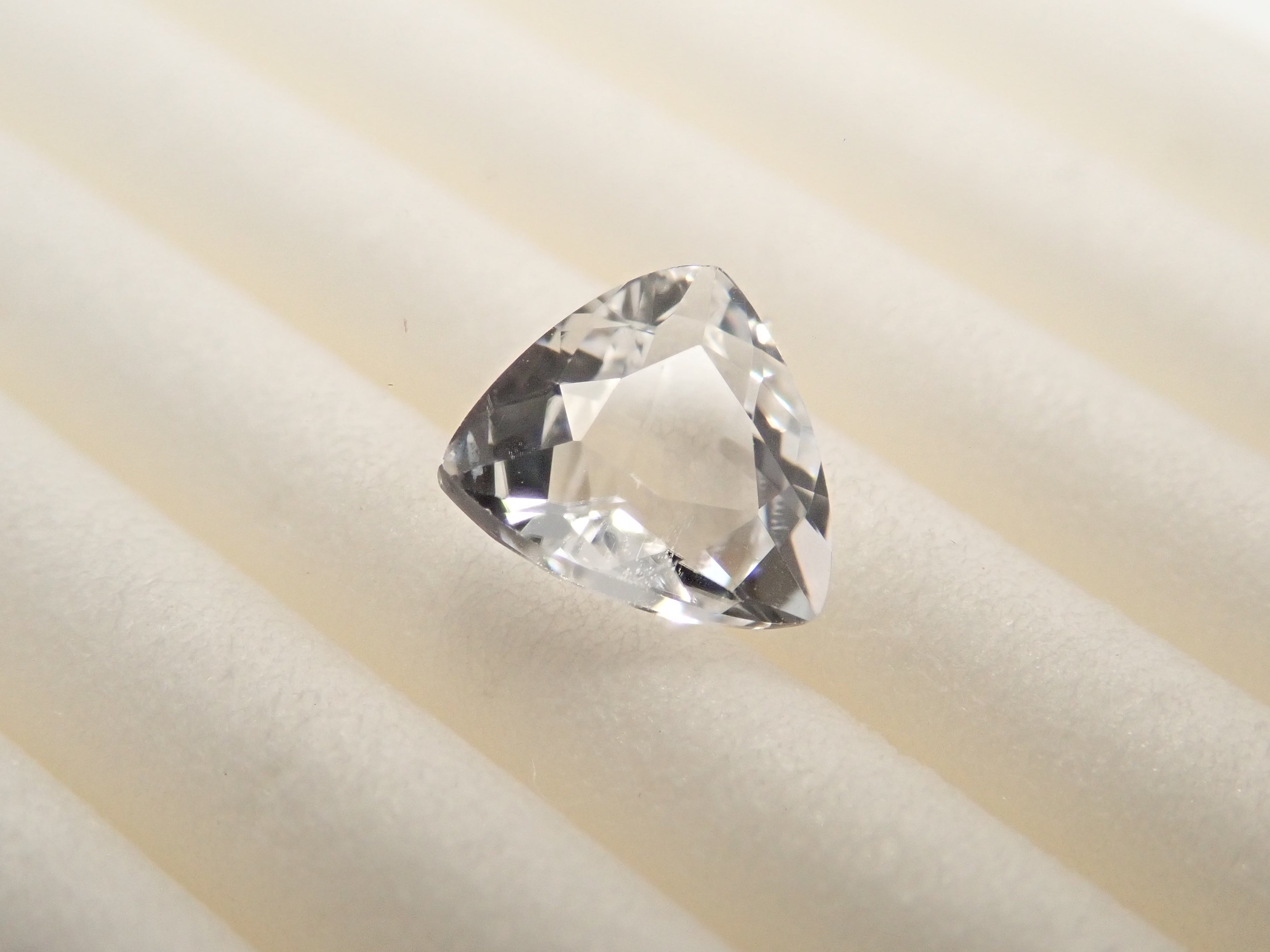 【1/26 22時販売】ロシア産フェナカイト 0.615ctルース