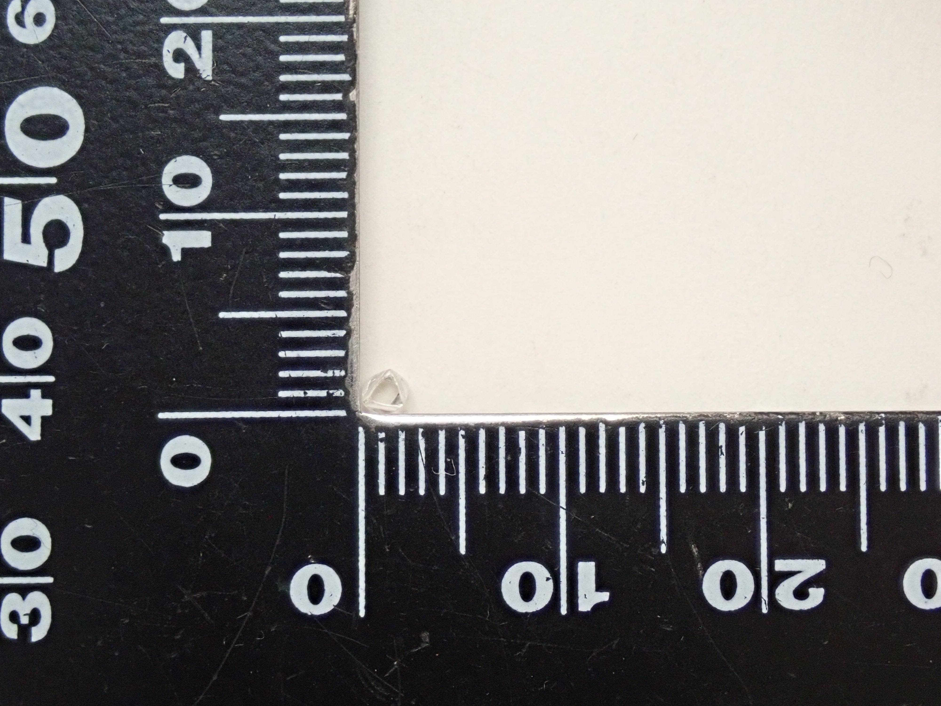 【1/26 22時販売】カナダ産ダイヤモンド原石(ソーヤブル) 0.099ct原石・トライゴン有り