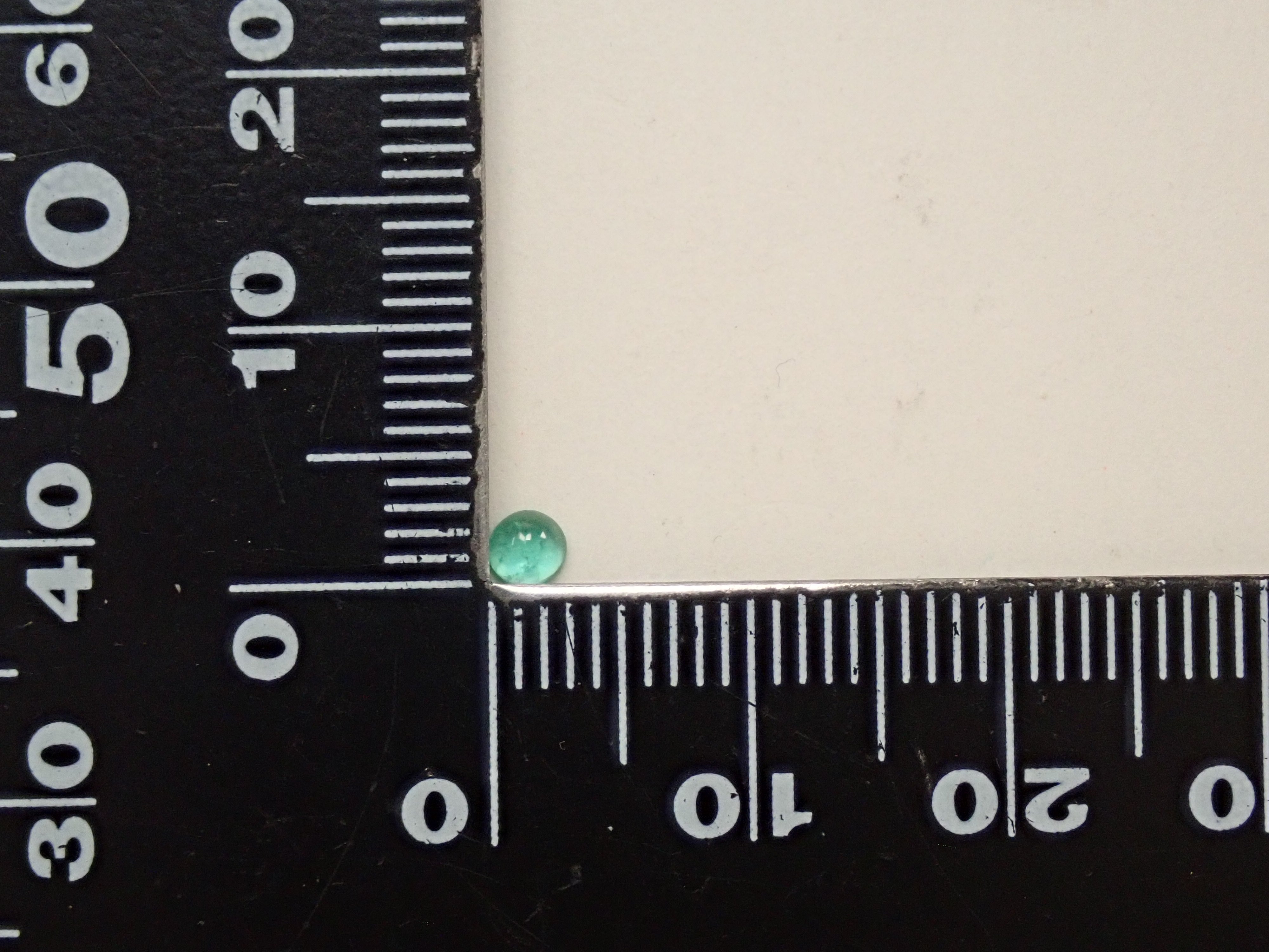 【1/26 22時販売】コロンビア産エメラルドキャッツアイ 3.0mm/0.098ctルース