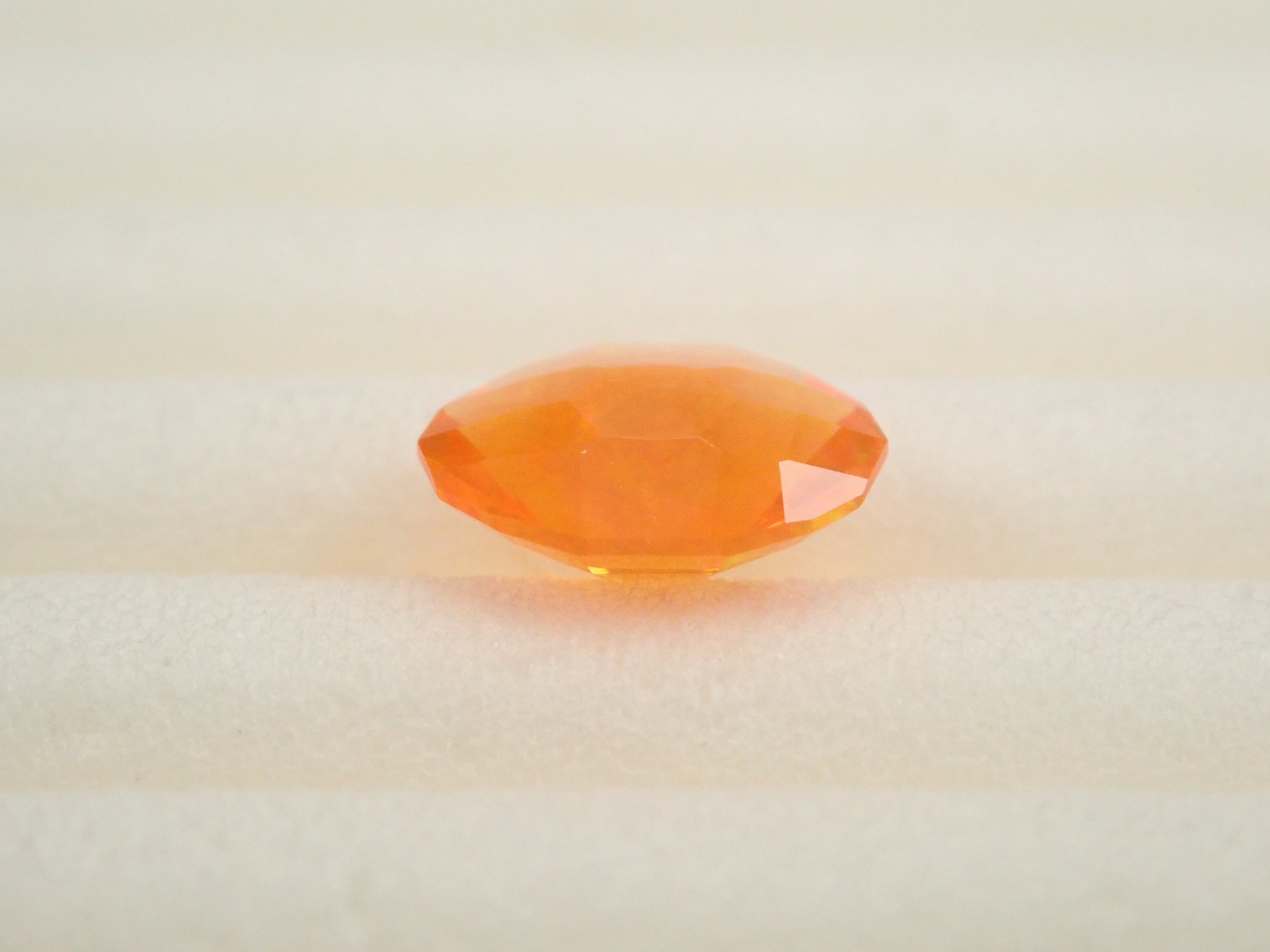 【1/27 22時販売】メキシコ産ファイアオパール 0.235ctルース(ファセットカット)