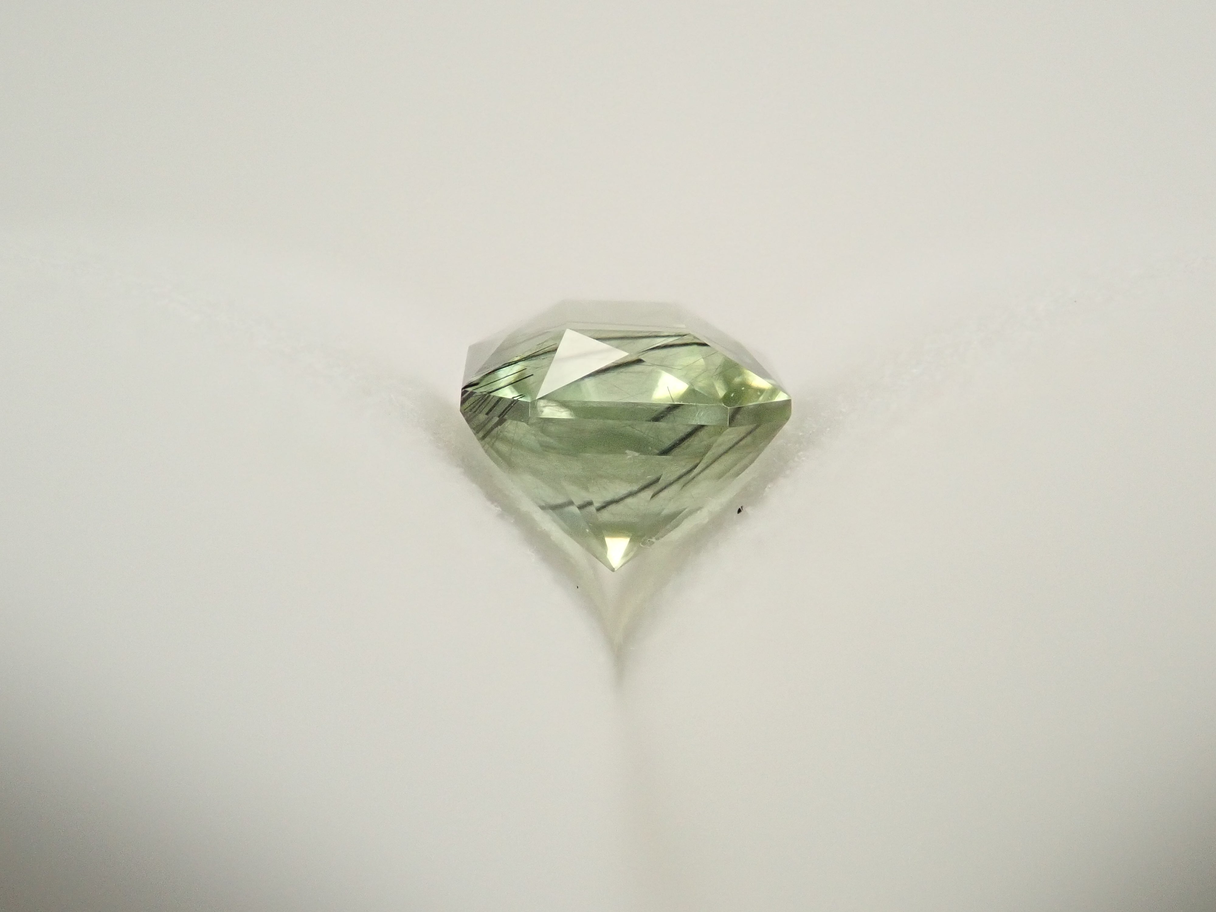 【1月27日晚間10點開賣】巴基斯坦產路德維希橄欖石裸石 0.915克拉