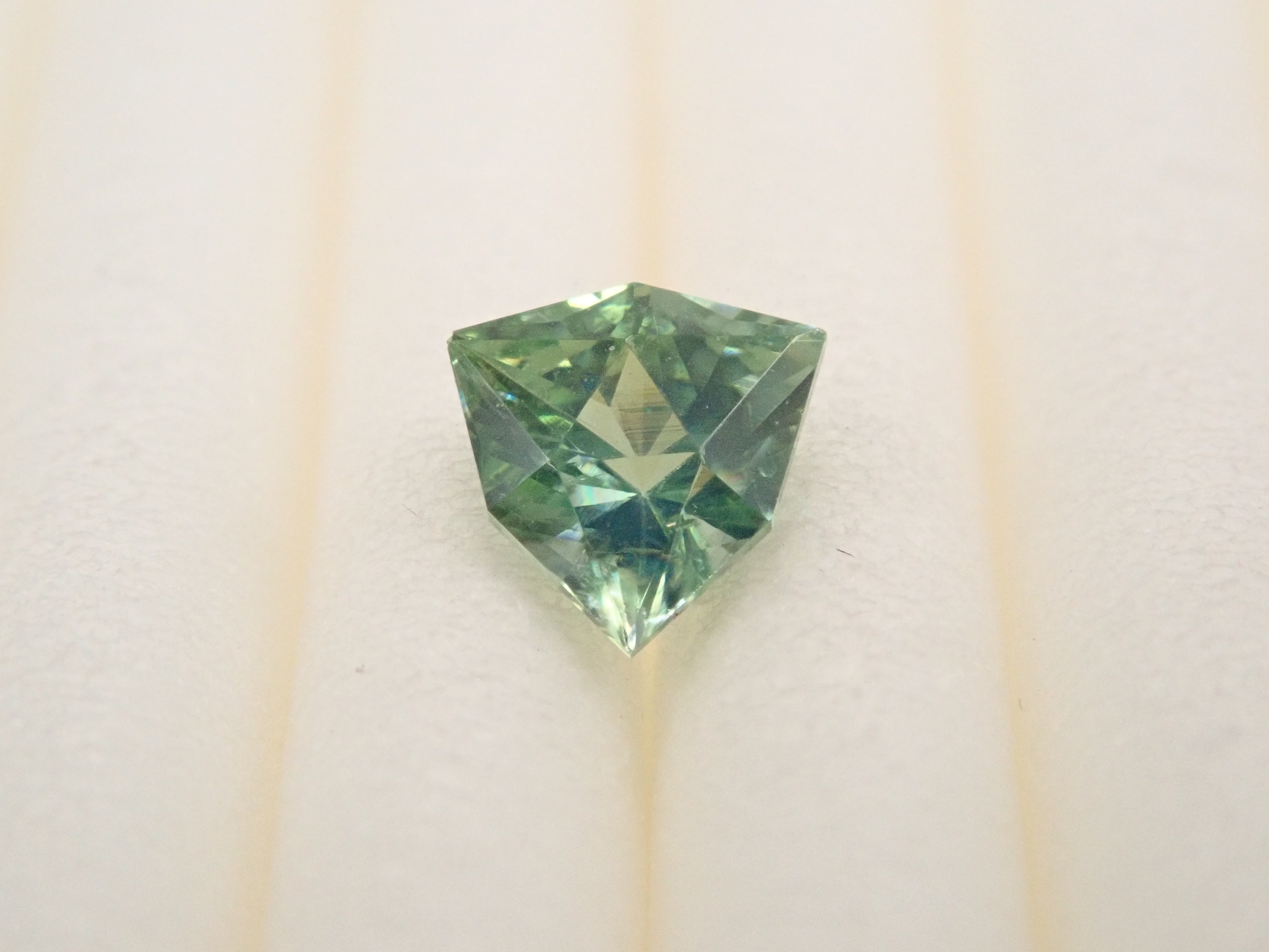 【1/27 22時販売】スリランカ産グリーンジルコン 0.312ctルース