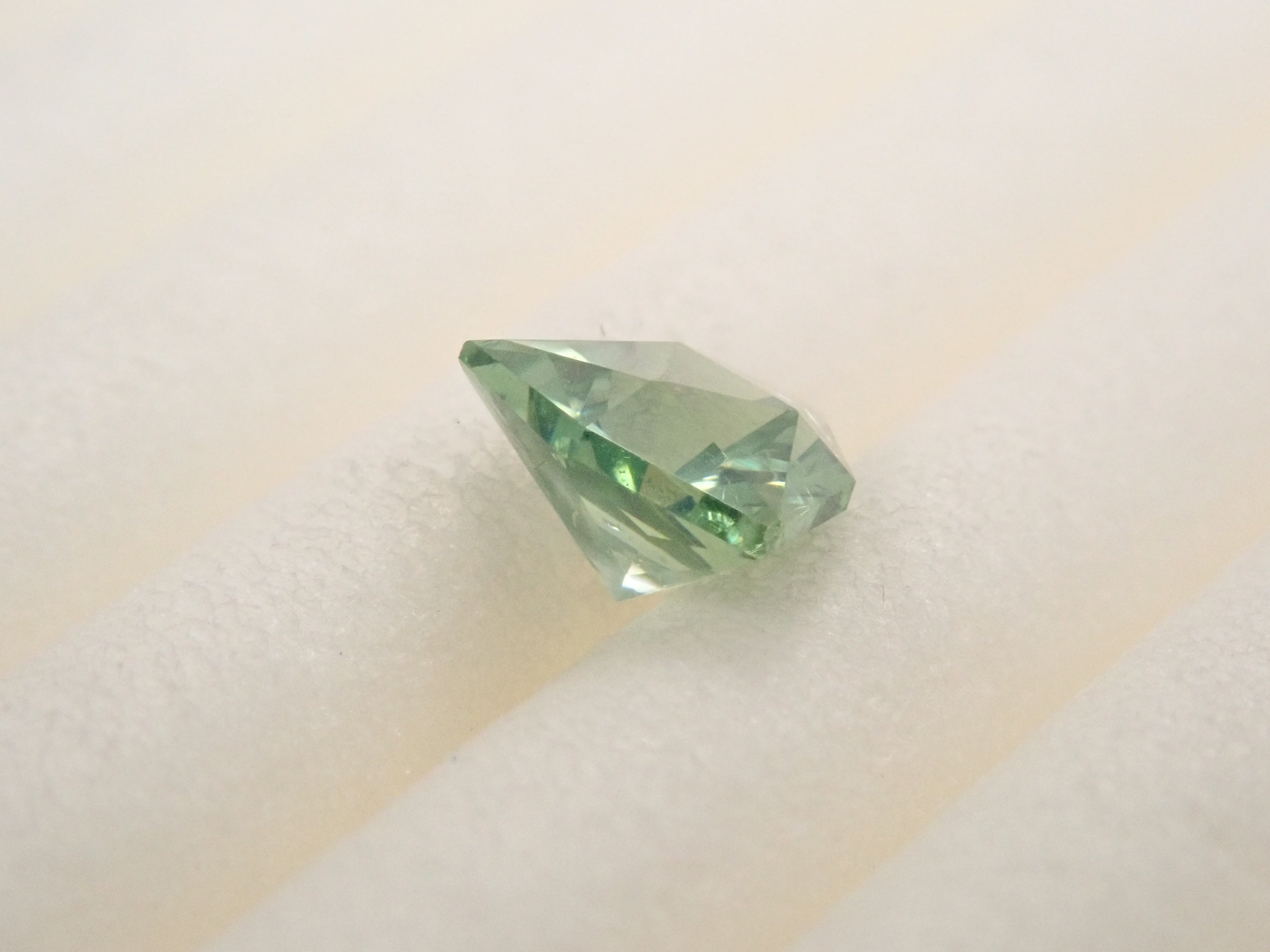 【1/27 22時販売】スリランカ産グリーンジルコン 0.312ctルース
