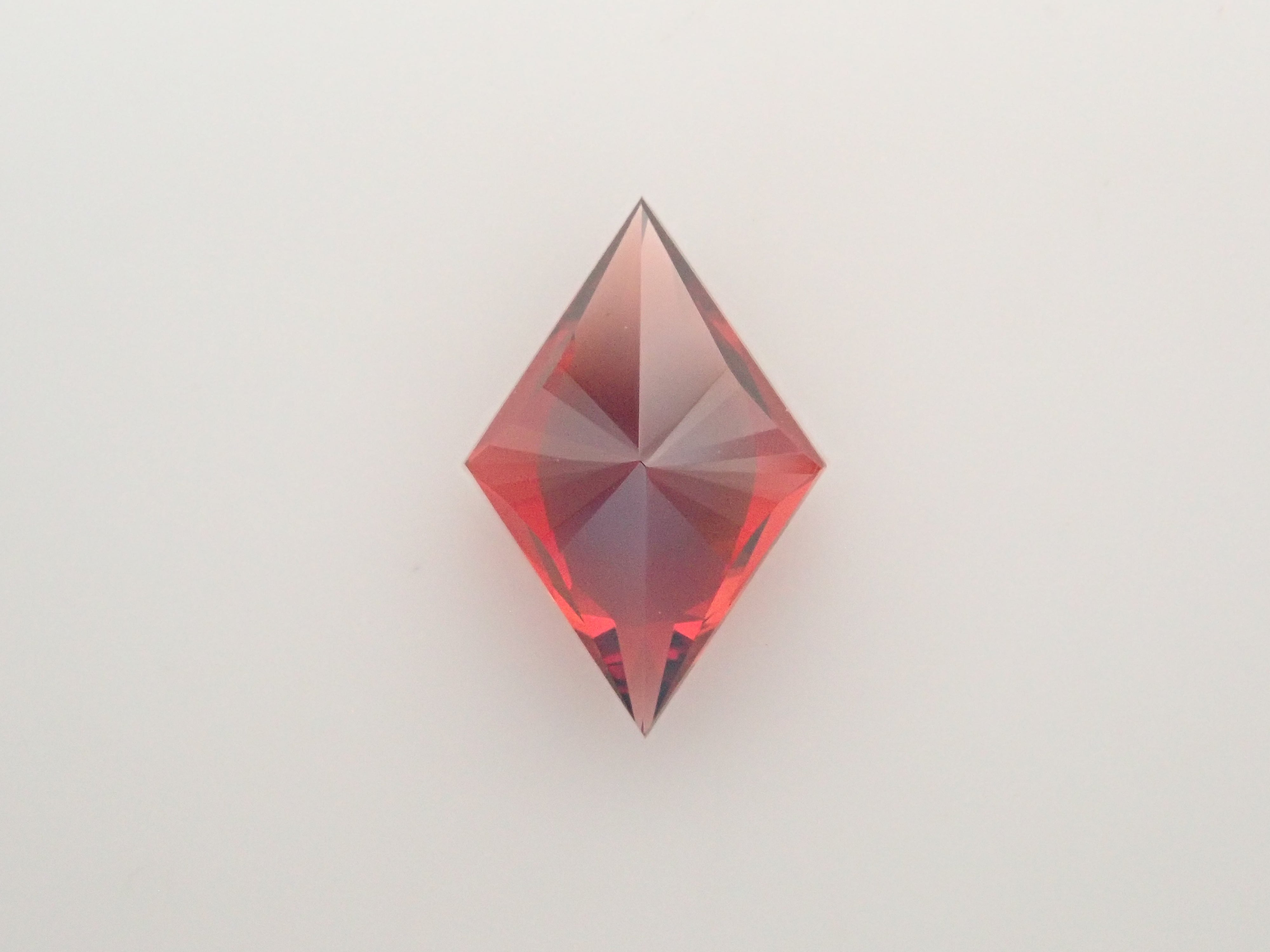 【1/24 22時販売】タンザニア産アルマンディンガーネット 0.586ctルース