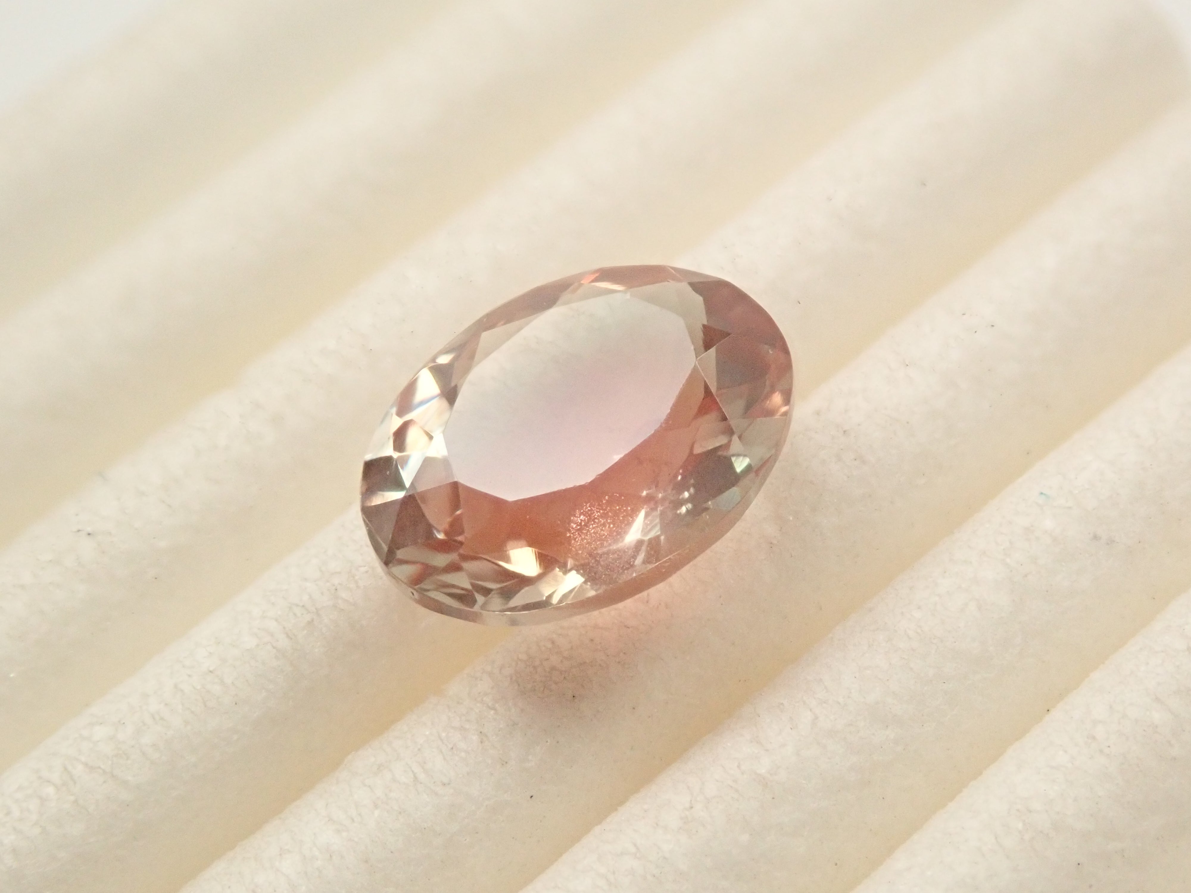 【1/26 22時販売】アメリカ産オレゴンサンストーン 1.519ctルース