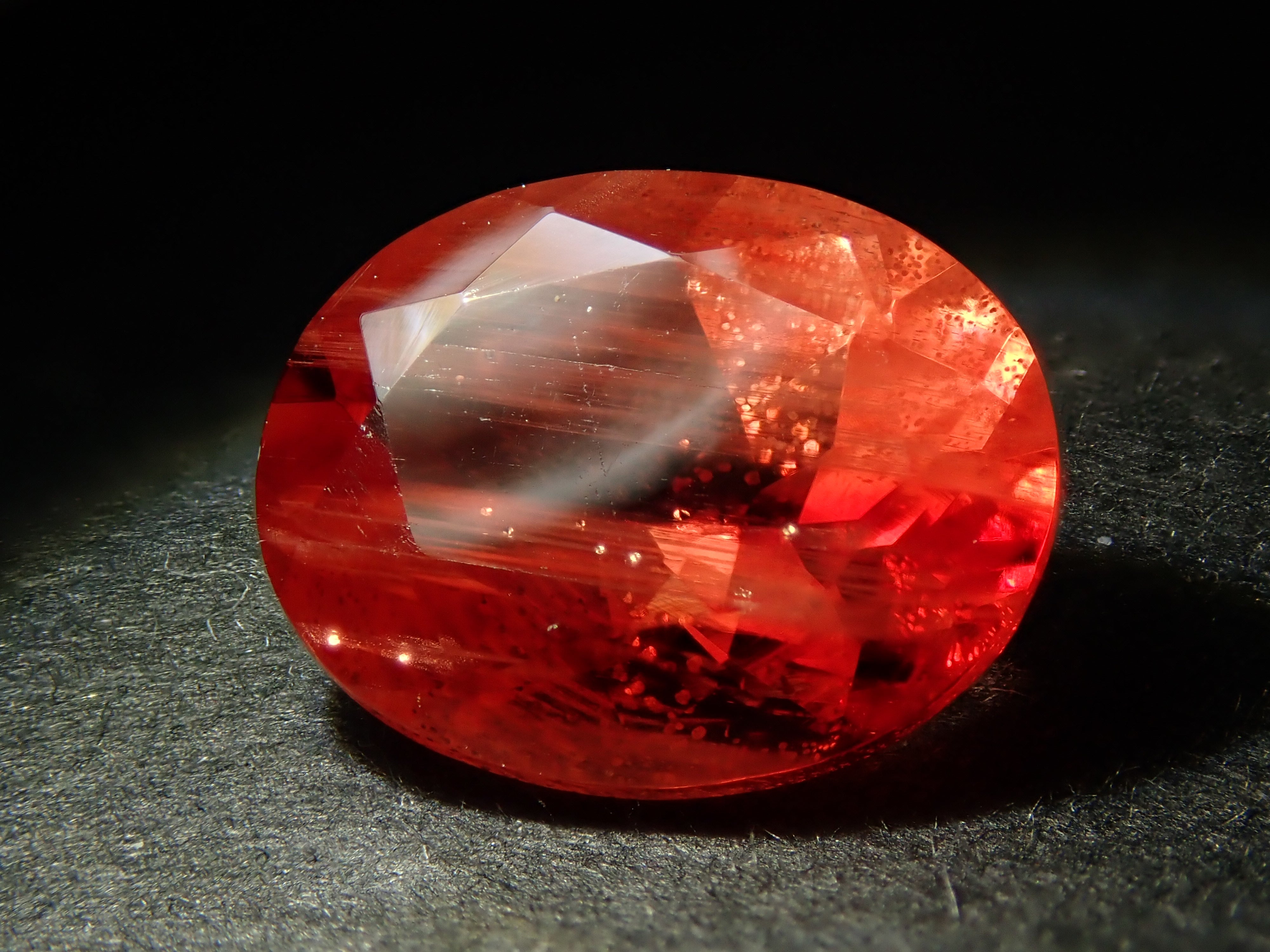 【1/31 22時販売】アメリカ産オレゴンサンストーン 1.869ctルース