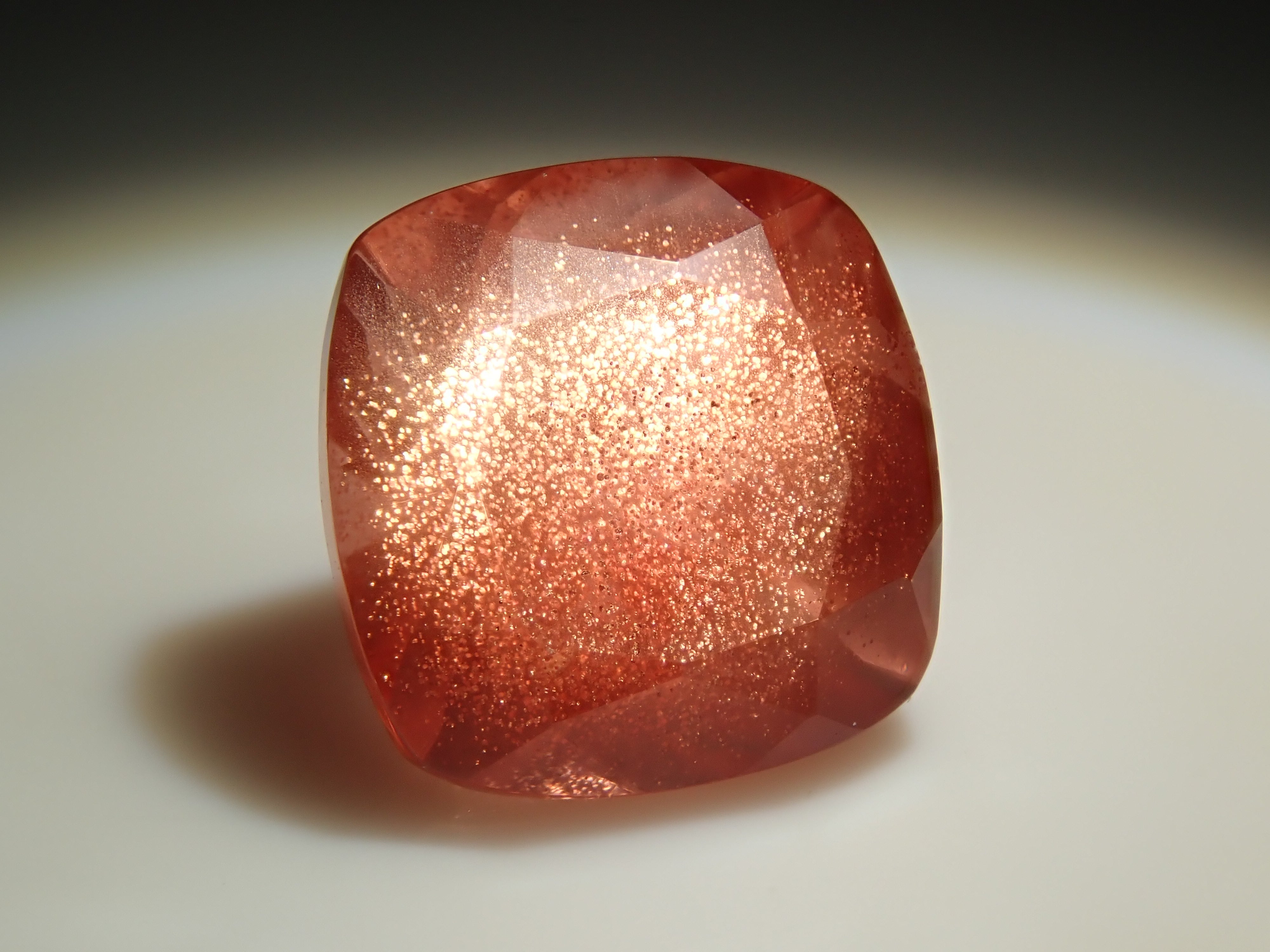 【1/28 22時販売】アメリカ産オレゴンサンストーン 1.676ctルース