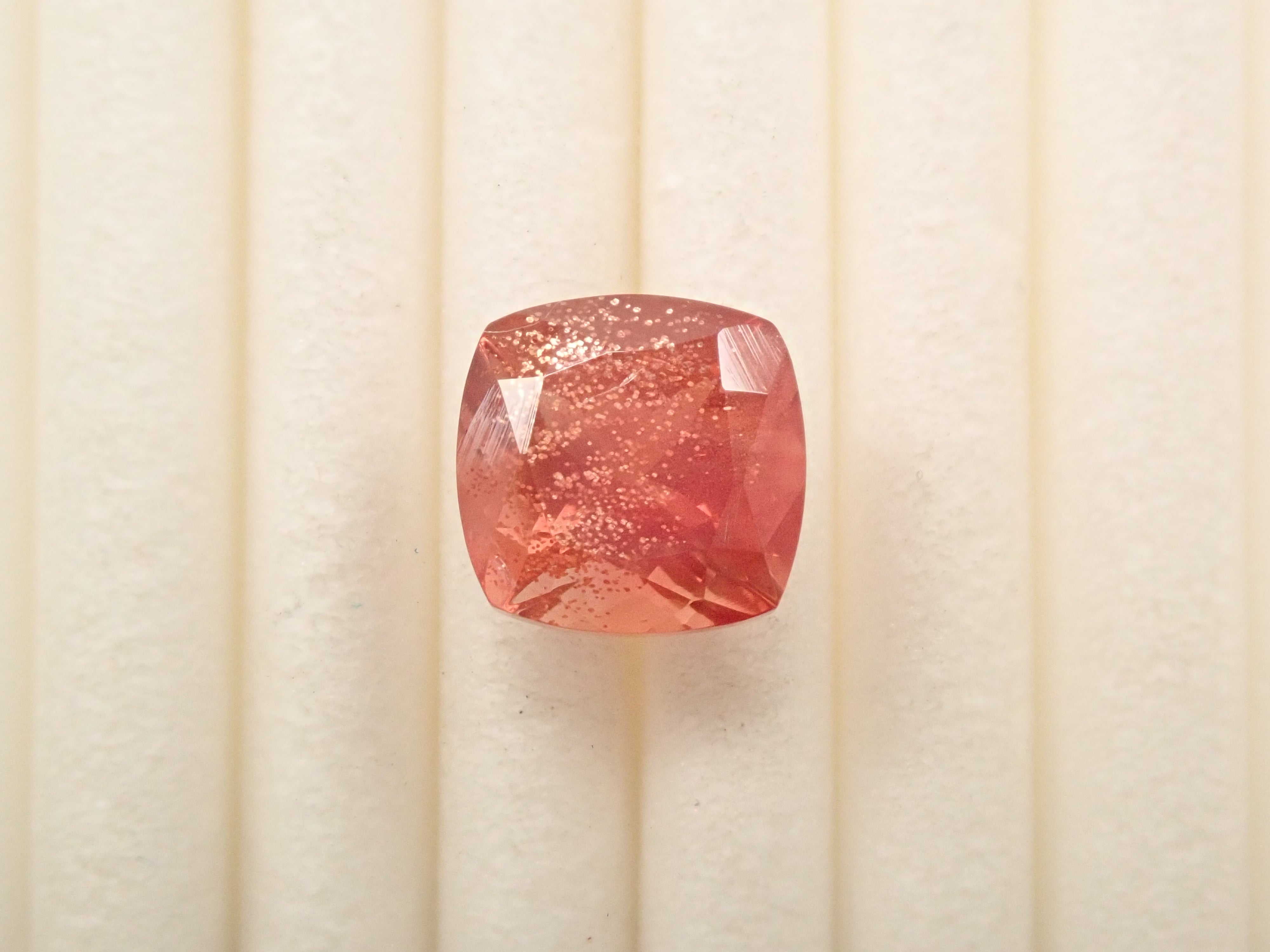 【2/16 22時販売】アメリカ産オレゴンサンストーン 1.640ctルース