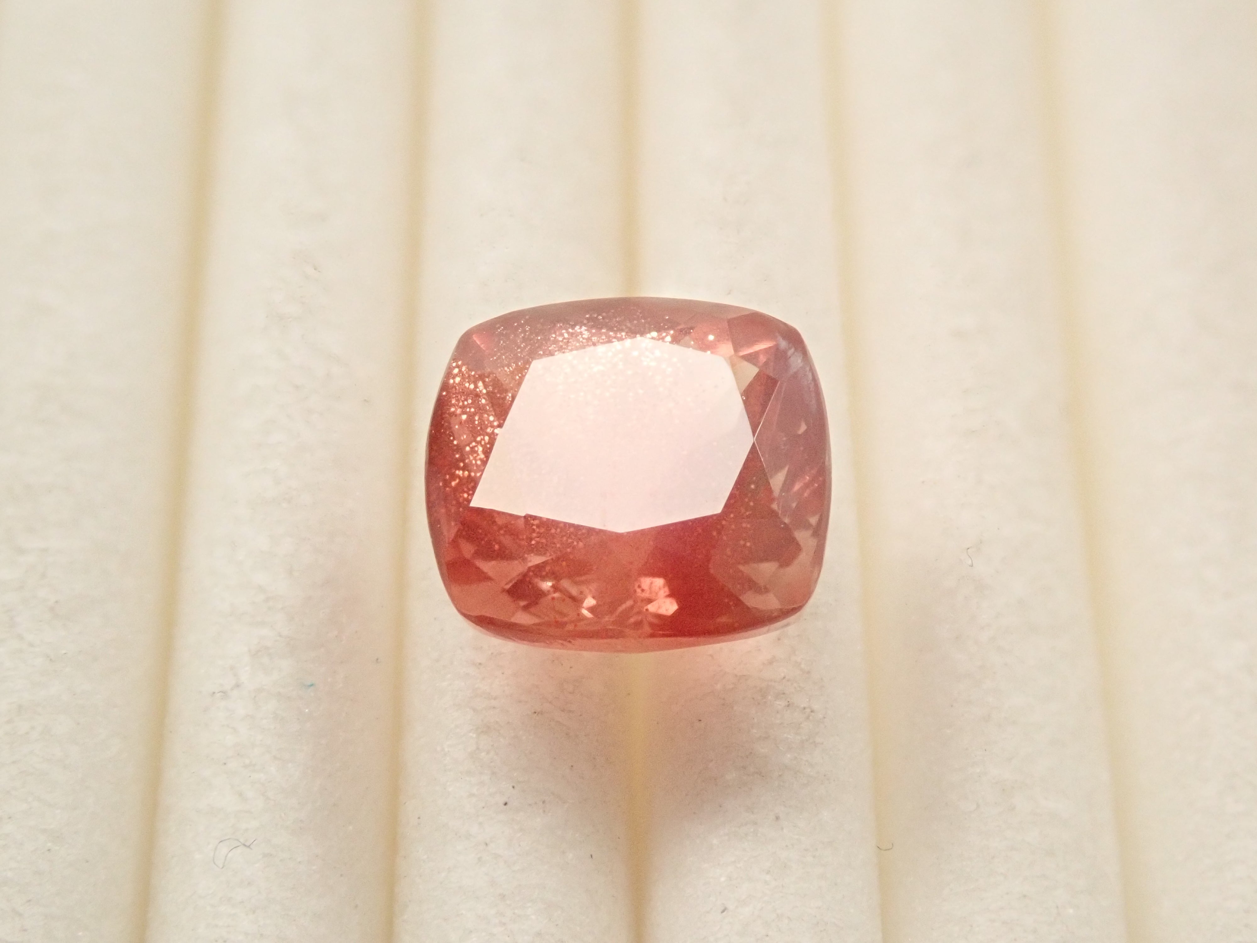 【1/31 22時販売】アメリカ産オレゴンサンストーン 1.640ctルース