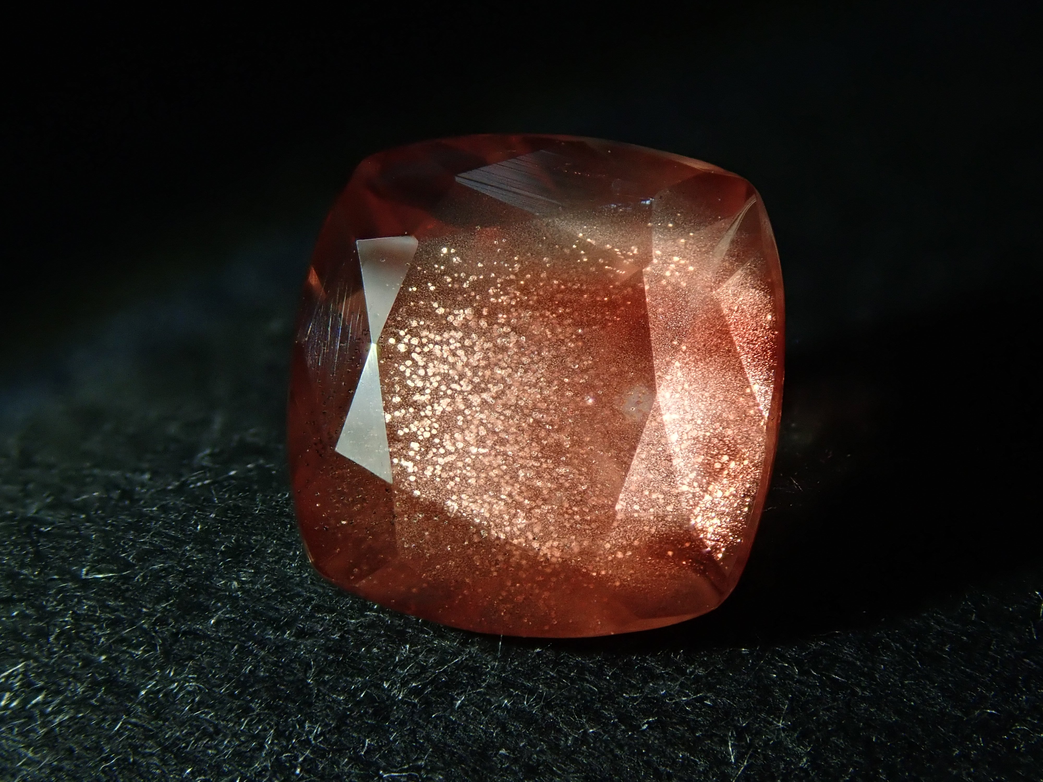 【1/31 22時販売】アメリカ産オレゴンサンストーン 1.640ctルース