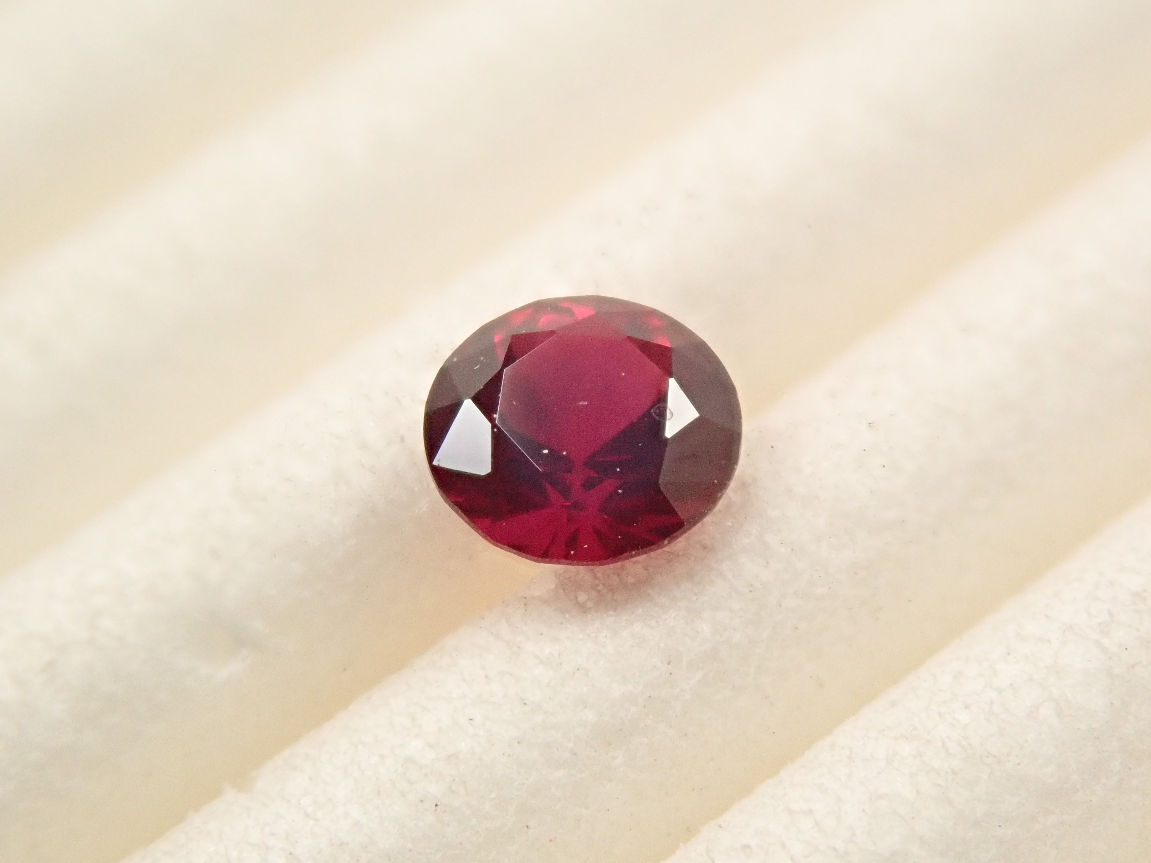 【1/31 22時販売】アメリカ産アントヒルガーネット 4.0mm/0.277ctルース