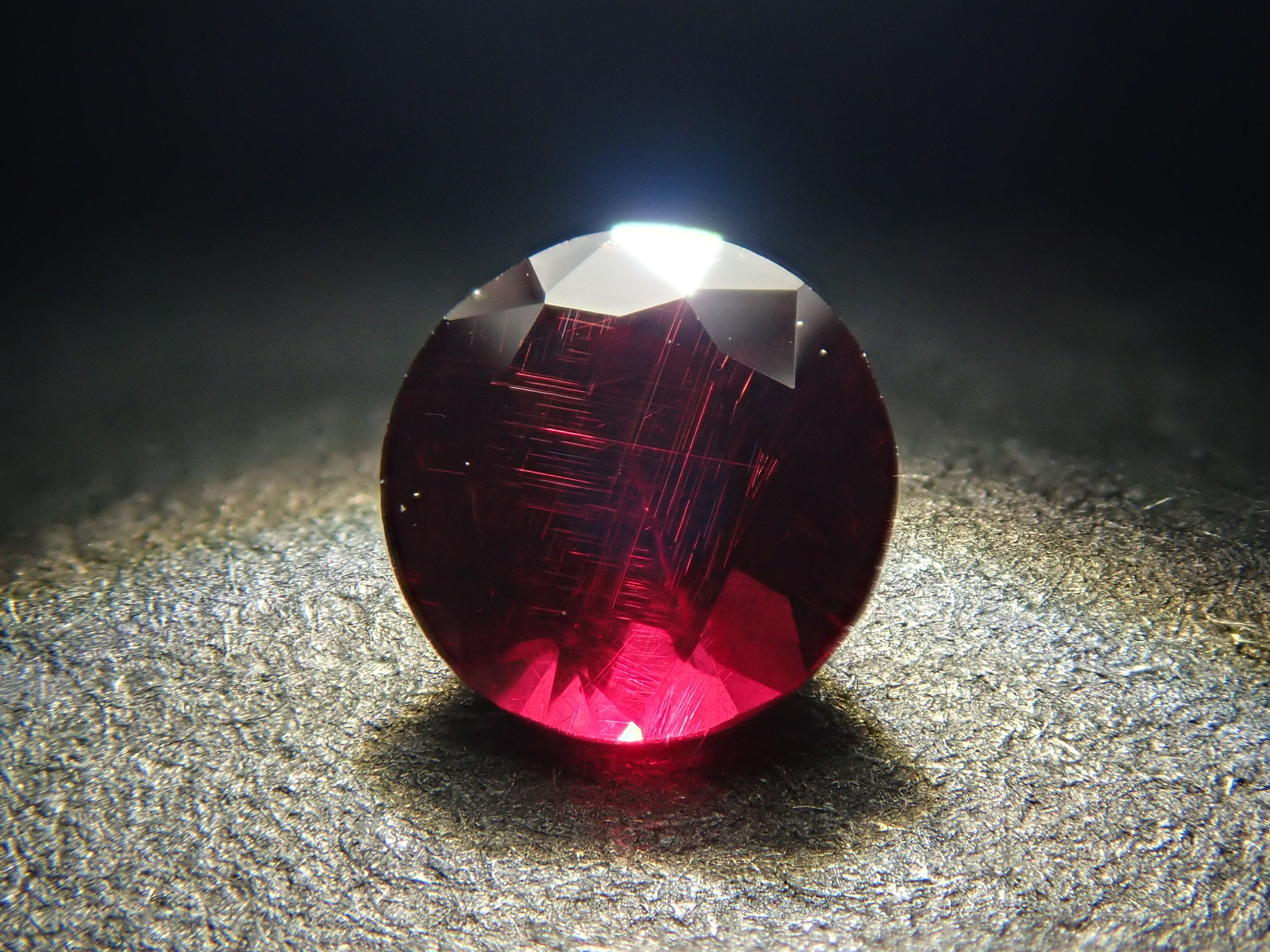 【1/31 22時販売】アメリカ産アントヒルガーネット 4.0mm/0.277ctルース