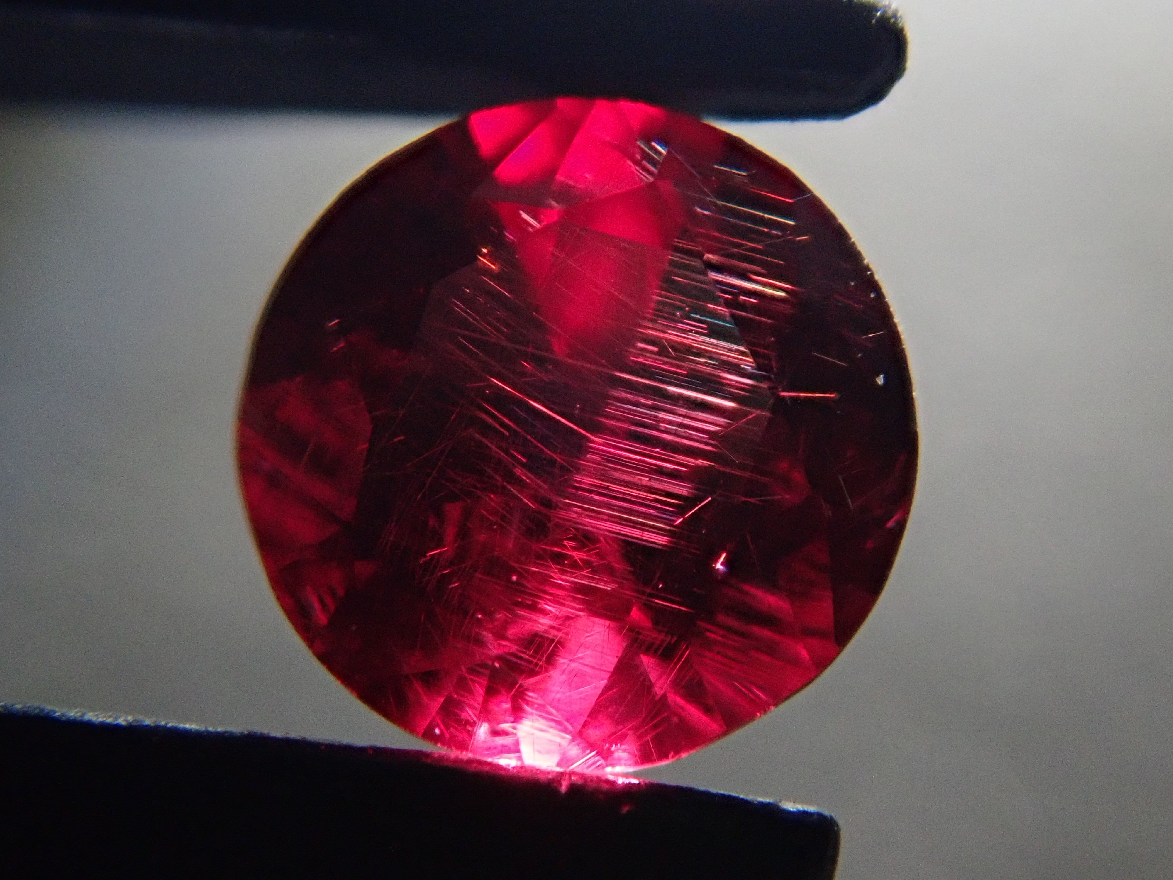 【1/31 22時販売】アメリカ産アントヒルガーネット 4.0mm/0.277ctルース