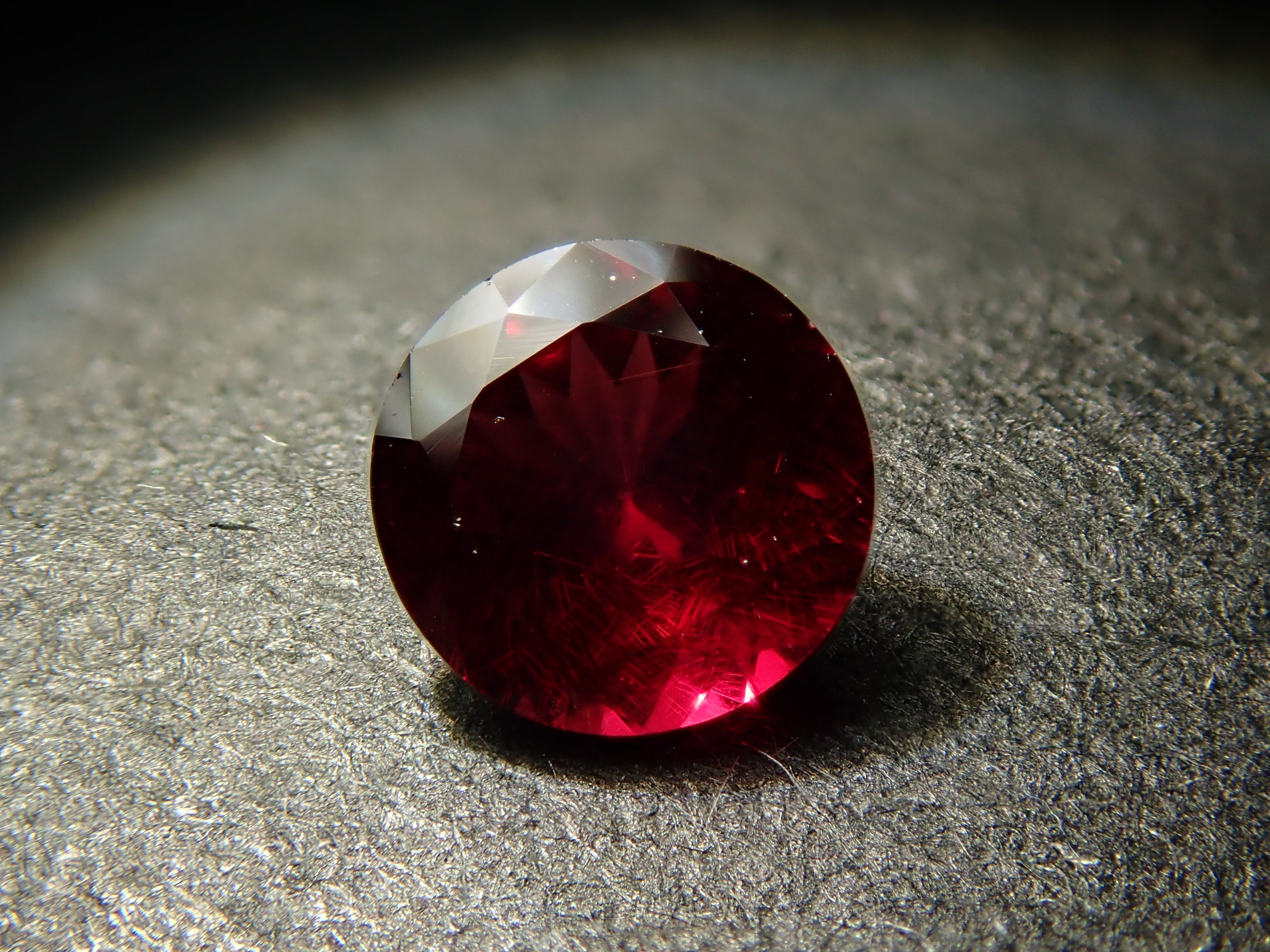 【2/16 22時販売】アメリカ産アントヒルガーネット 4.0mm/0.269ctルース