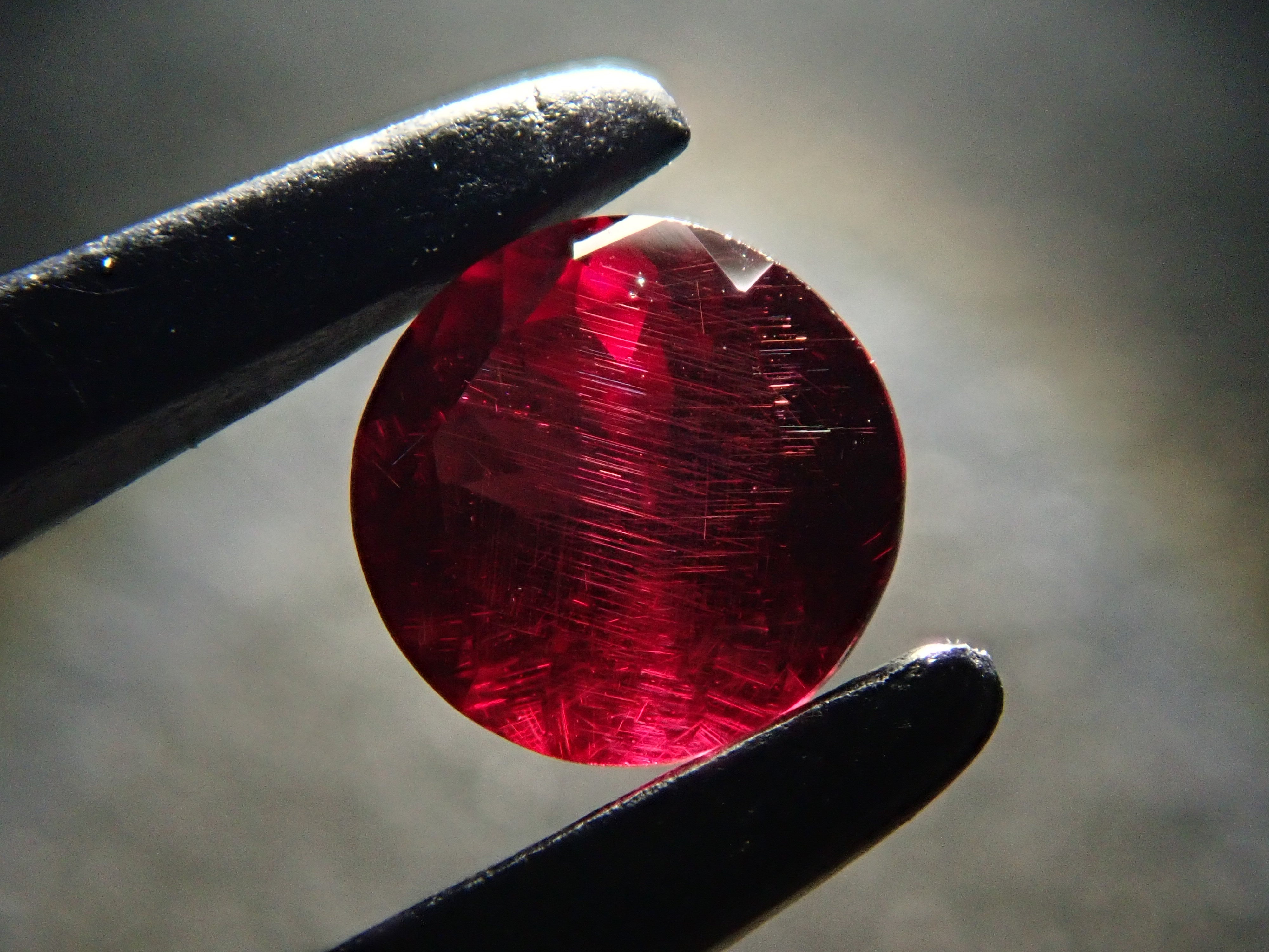 【2/16 22時販売】アメリカ産アントヒルガーネット 4.0mm/0.269ctルース