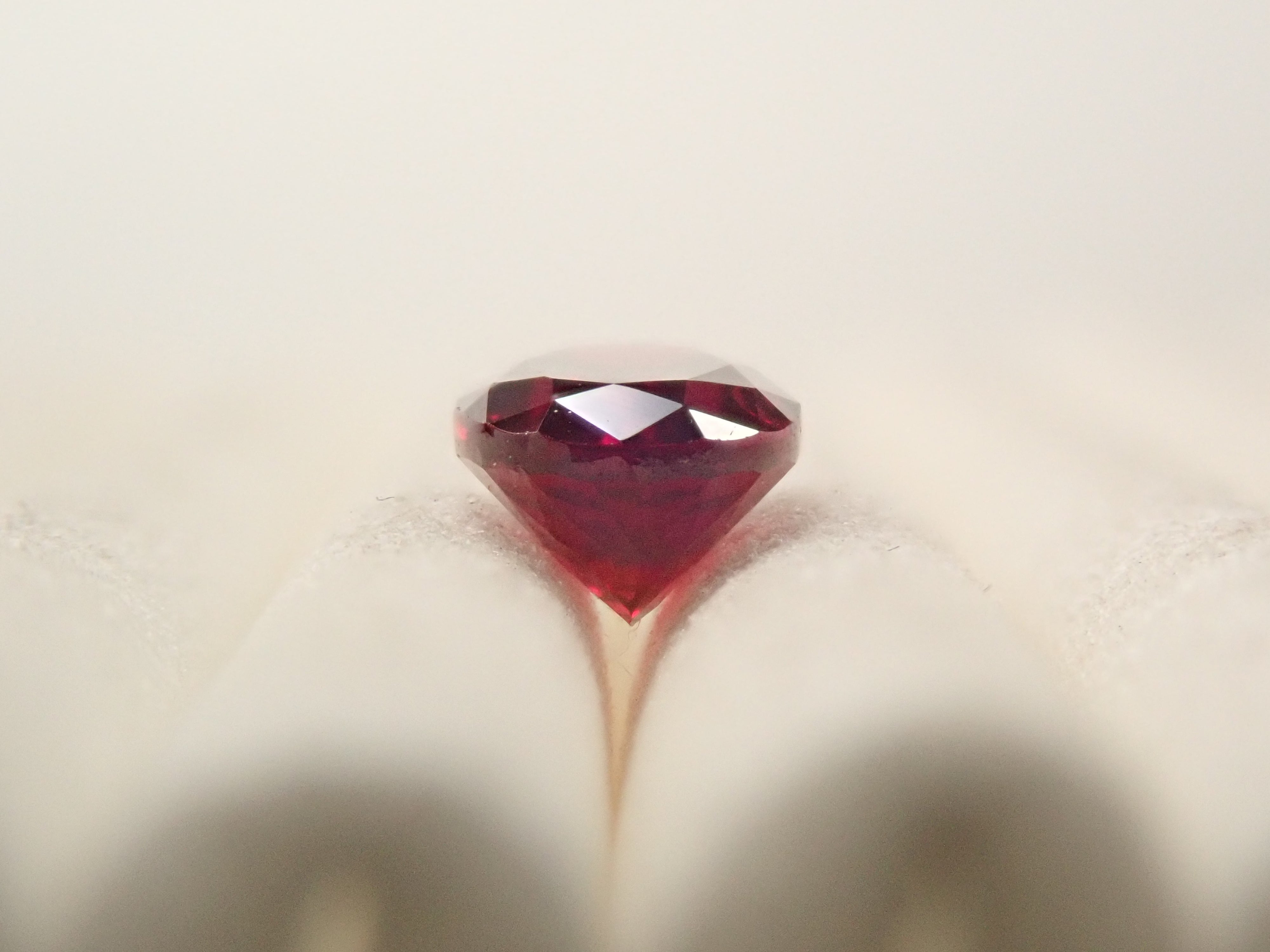 Anthill garnet from the USA (with forsterite) 0.578ct loose