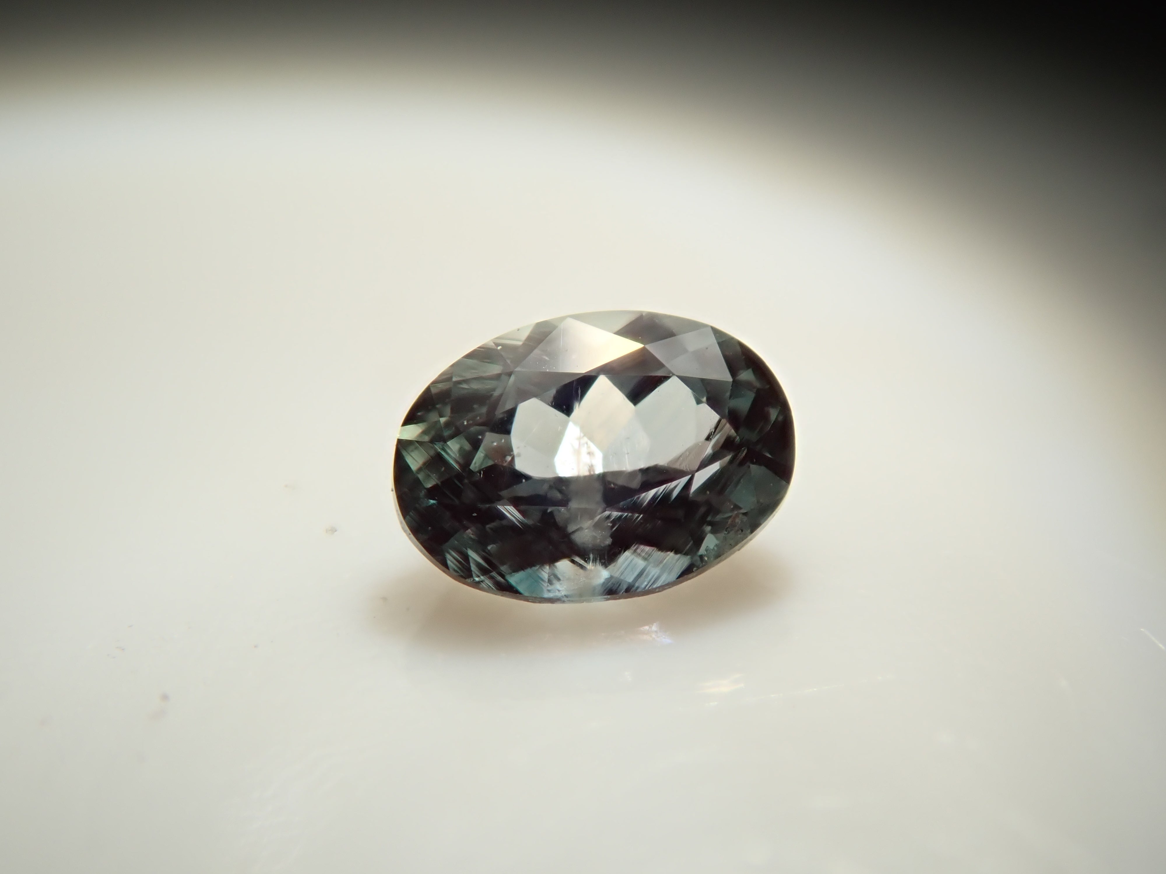 【2/7 22時販売】ロシア産アレキサンドライト 0.091ctルース