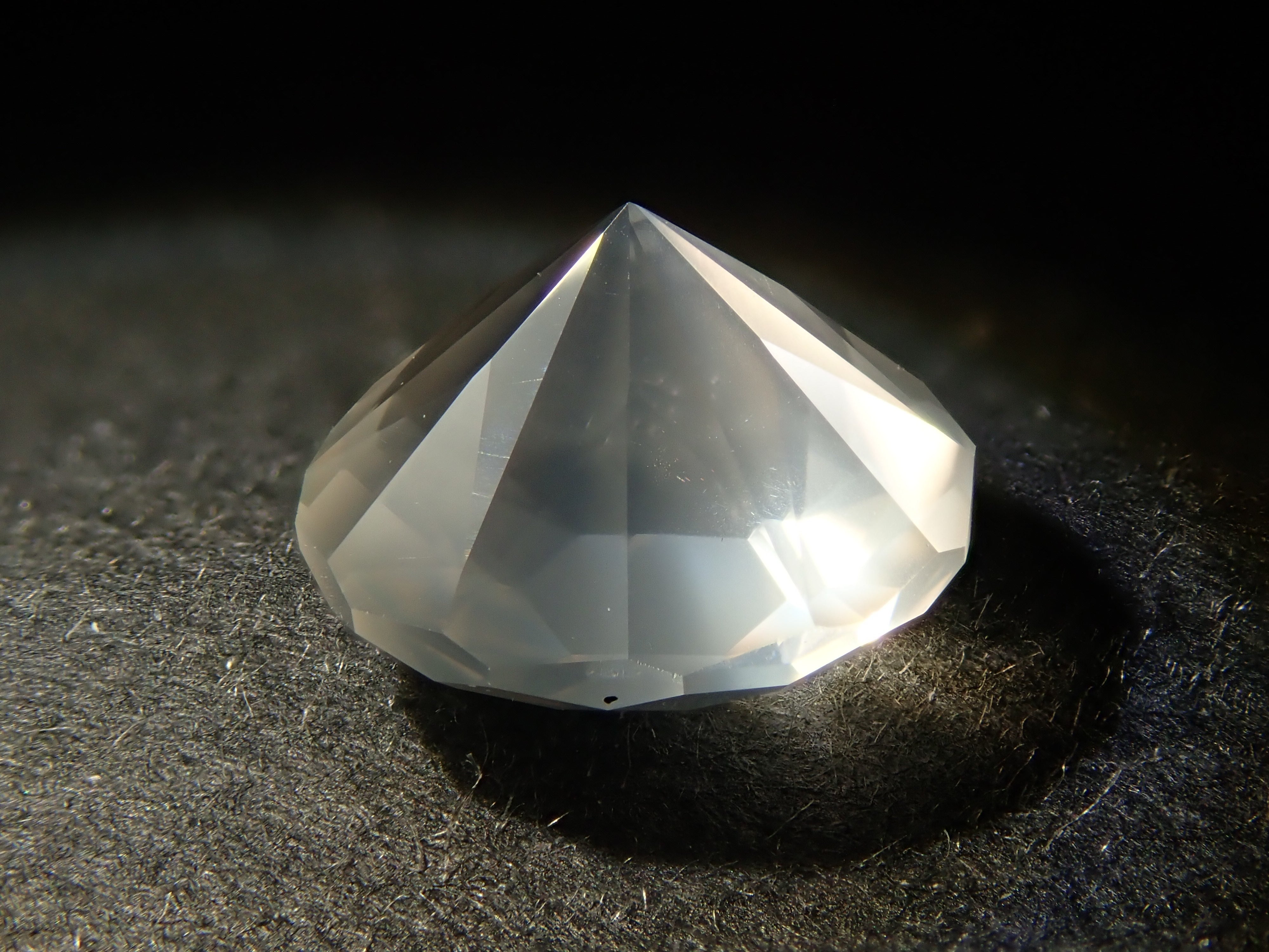 【2/1 22時販売】スリランカ産ムーンストーン 7.2mm/1.342ctルース