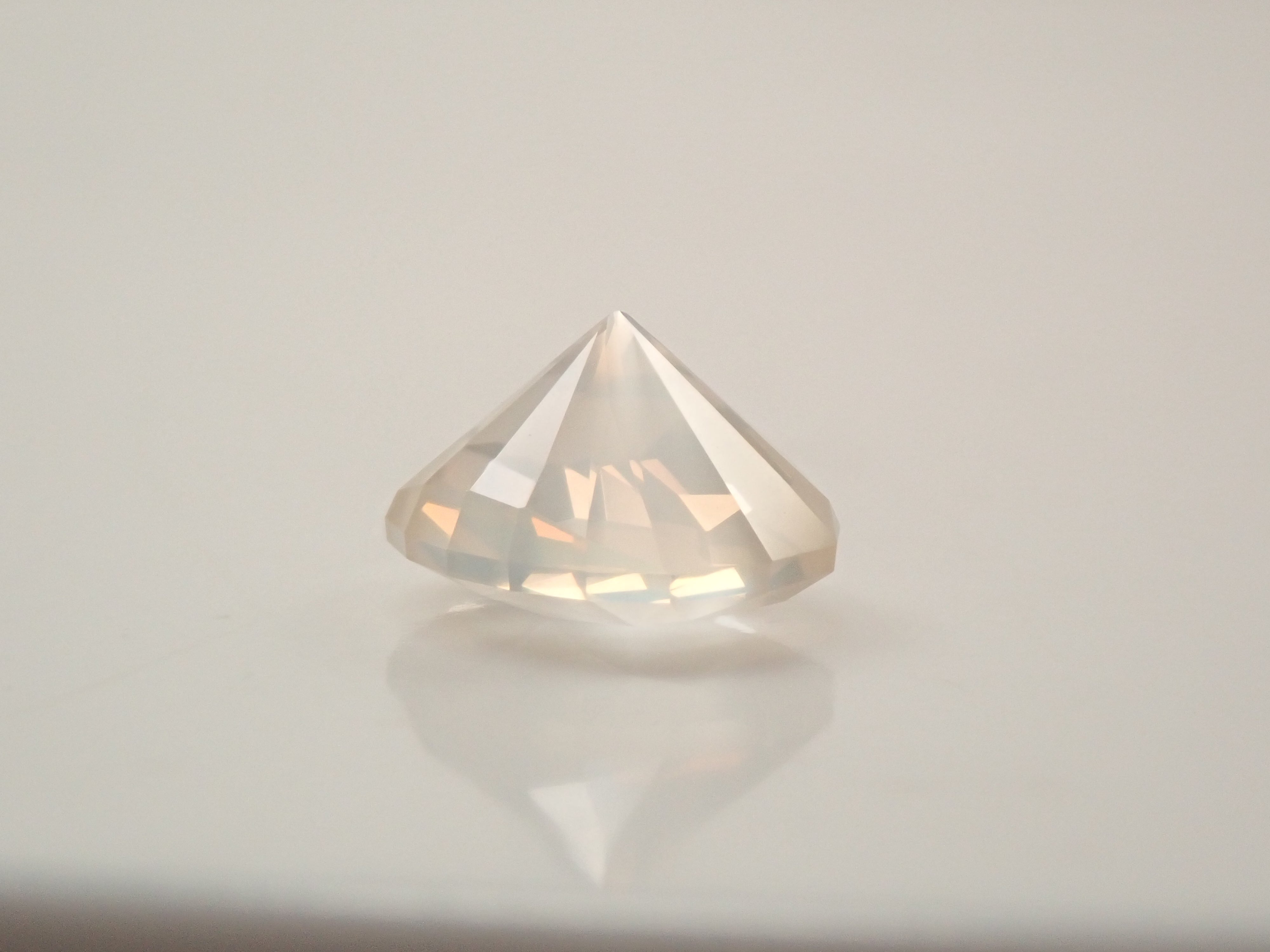 【2月1日晚間10點開賣】斯里蘭卡月光石 1.578克拉 散裝