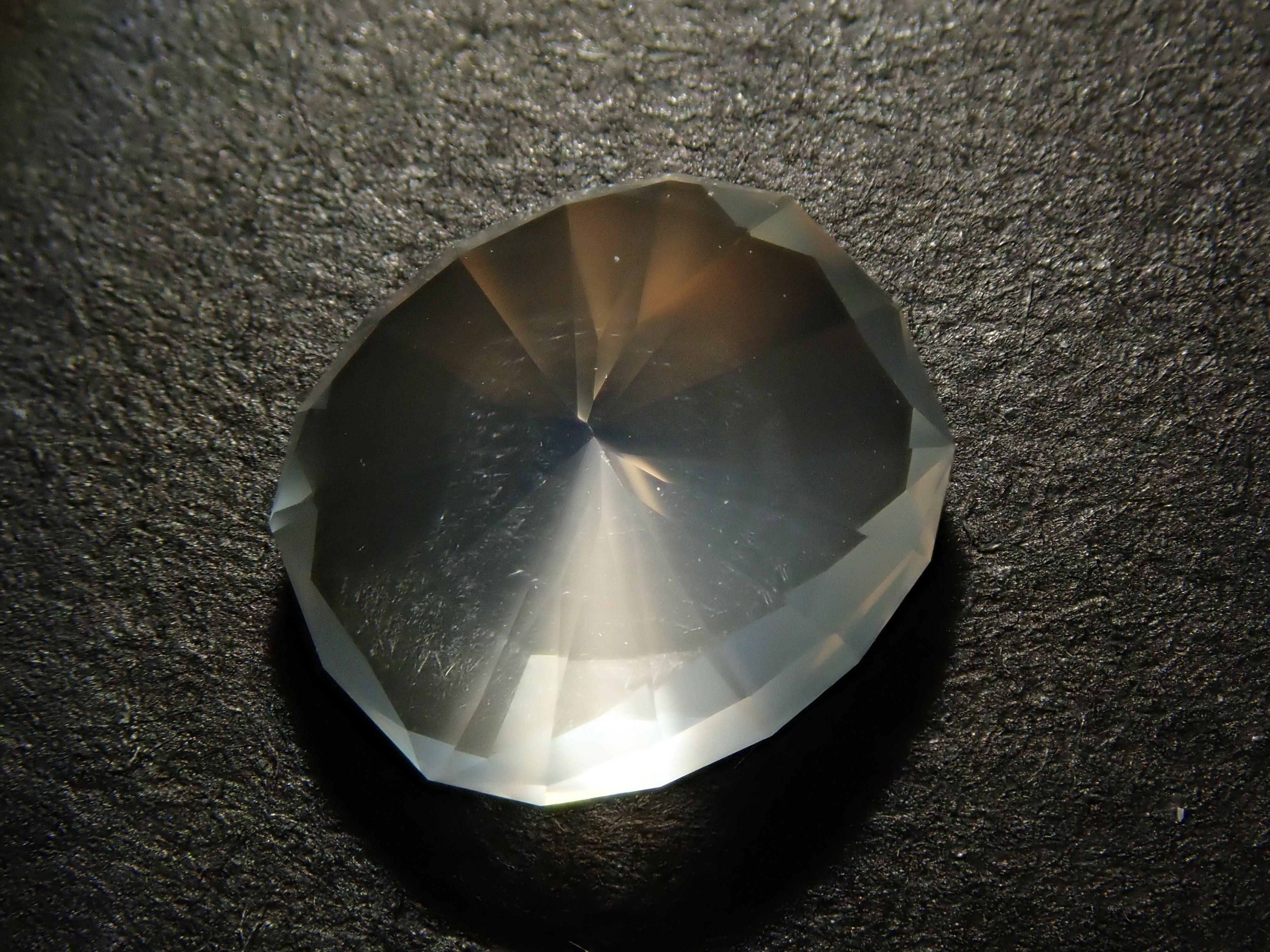 【2月1日晚間10點開賣】斯里蘭卡月光石 1.578克拉 散裝