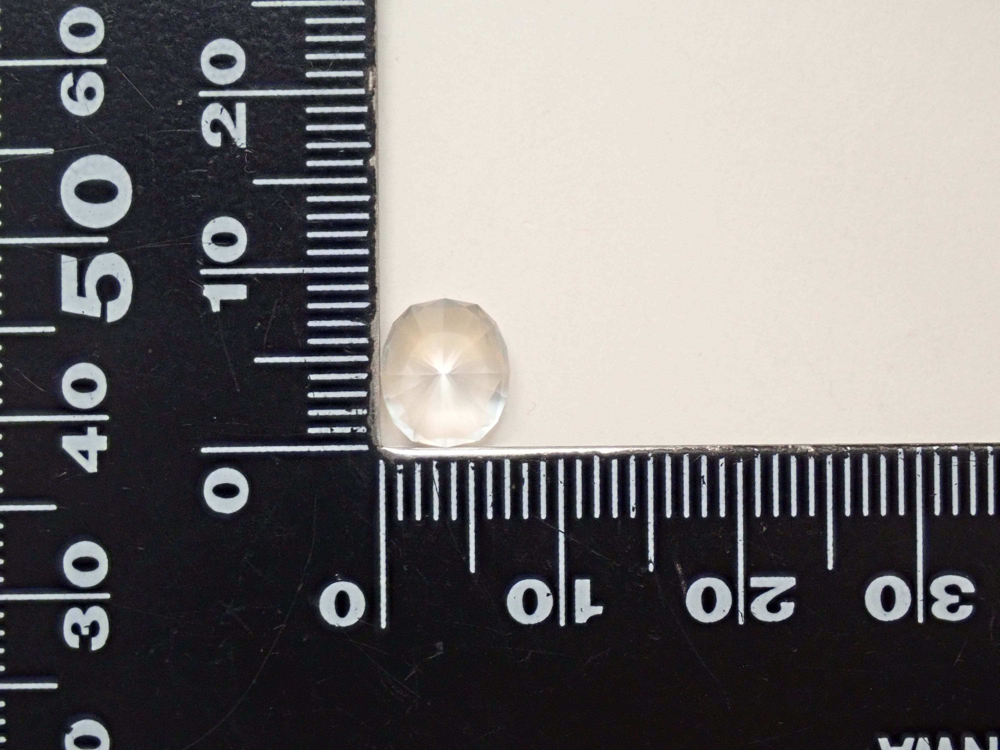 【2月1日晚間10點開賣】斯里蘭卡月光石 1.578克拉 散裝