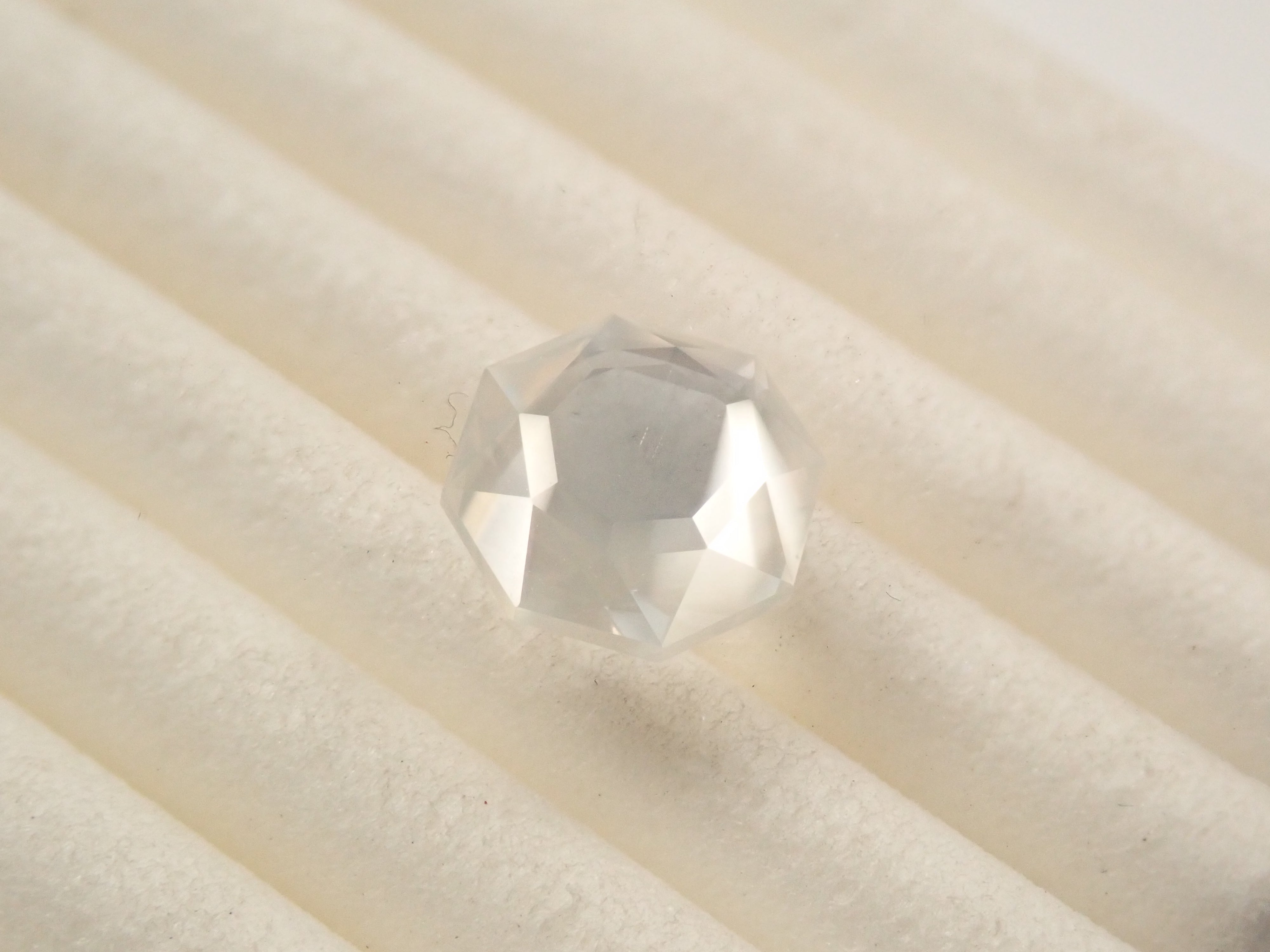 【2月1日晚間10點開賣】斯里蘭卡月光石 1.487克拉 散裝