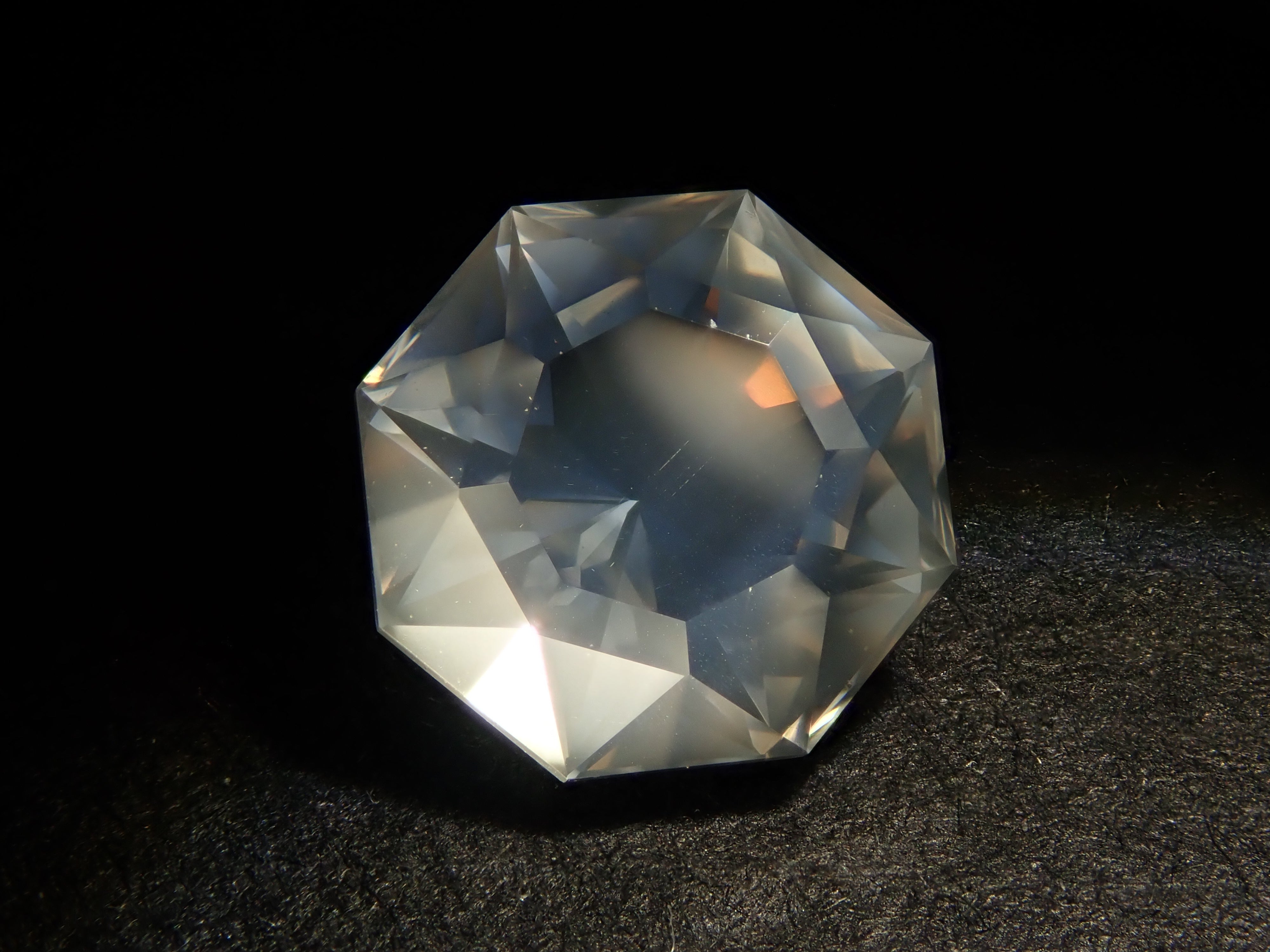 【2月1日晚間10點開賣】斯里蘭卡月光石 1.487克拉 散裝