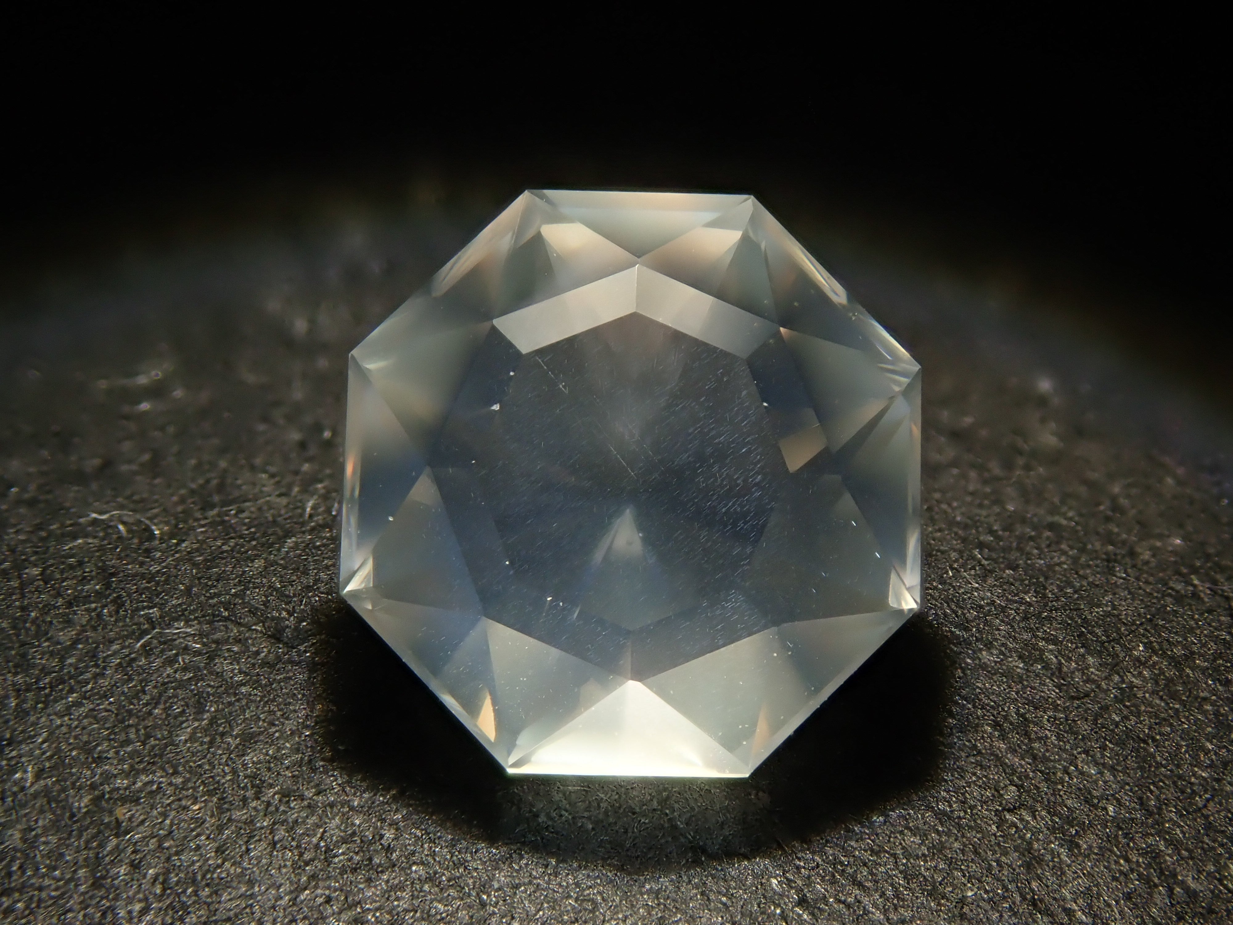 【2月1日晚間10點開賣】斯里蘭卡月光石 1.487克拉 散裝