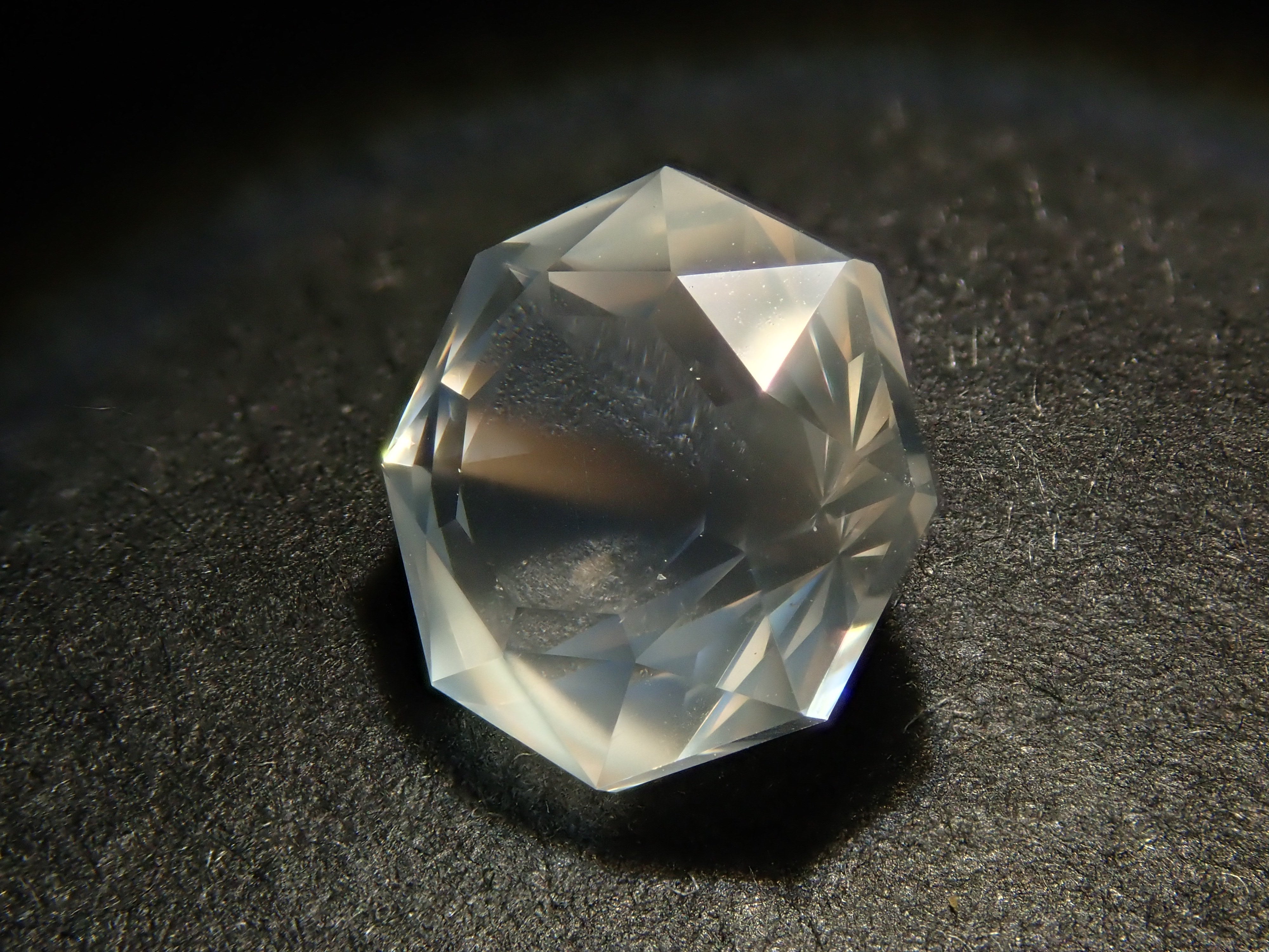 【2月1日晚間10點開賣】斯里蘭卡月光石 1.487克拉 散裝